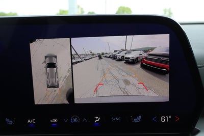 2025 Chevrolet Traverse AWD LT