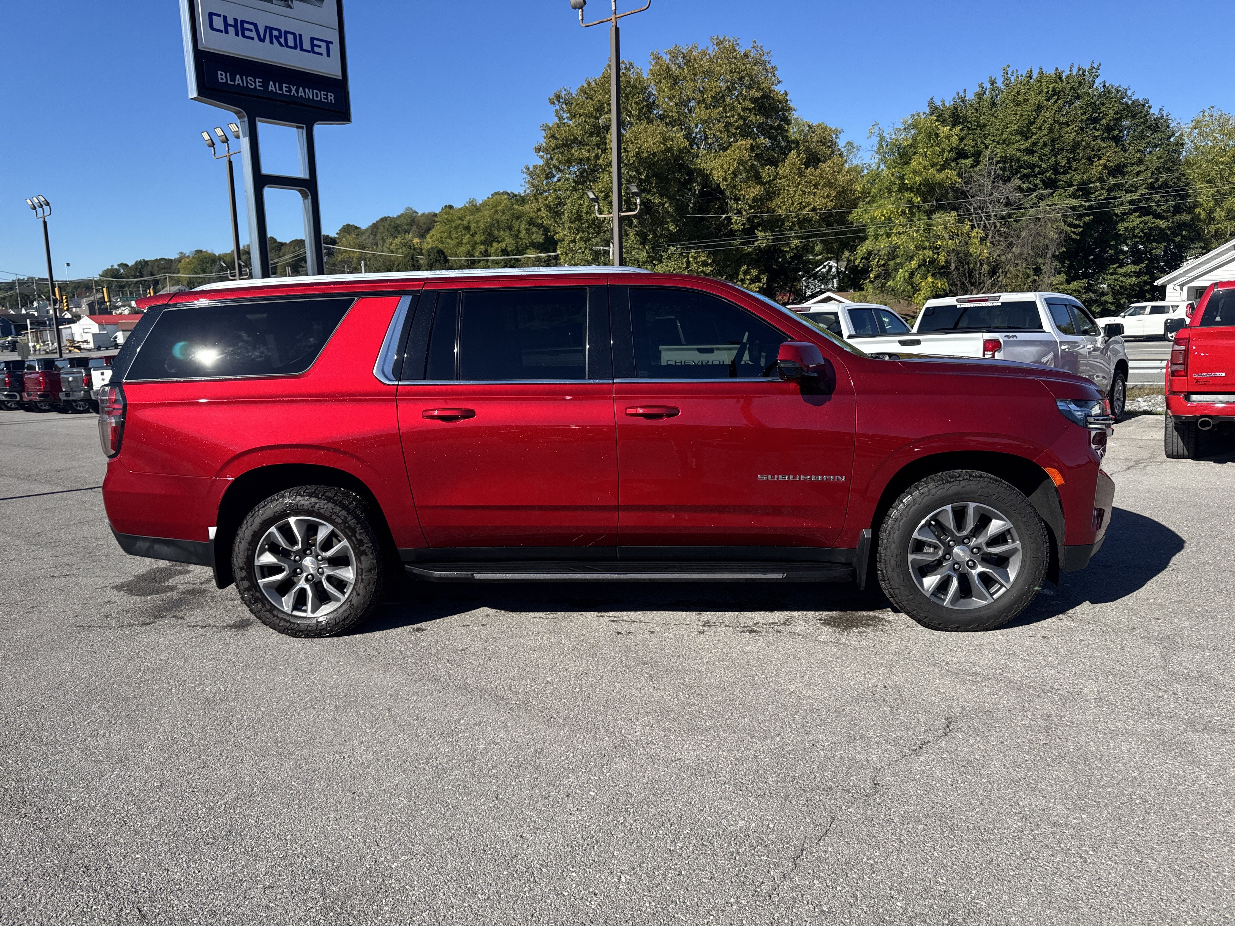 2022 Chevrolet Suburban LT