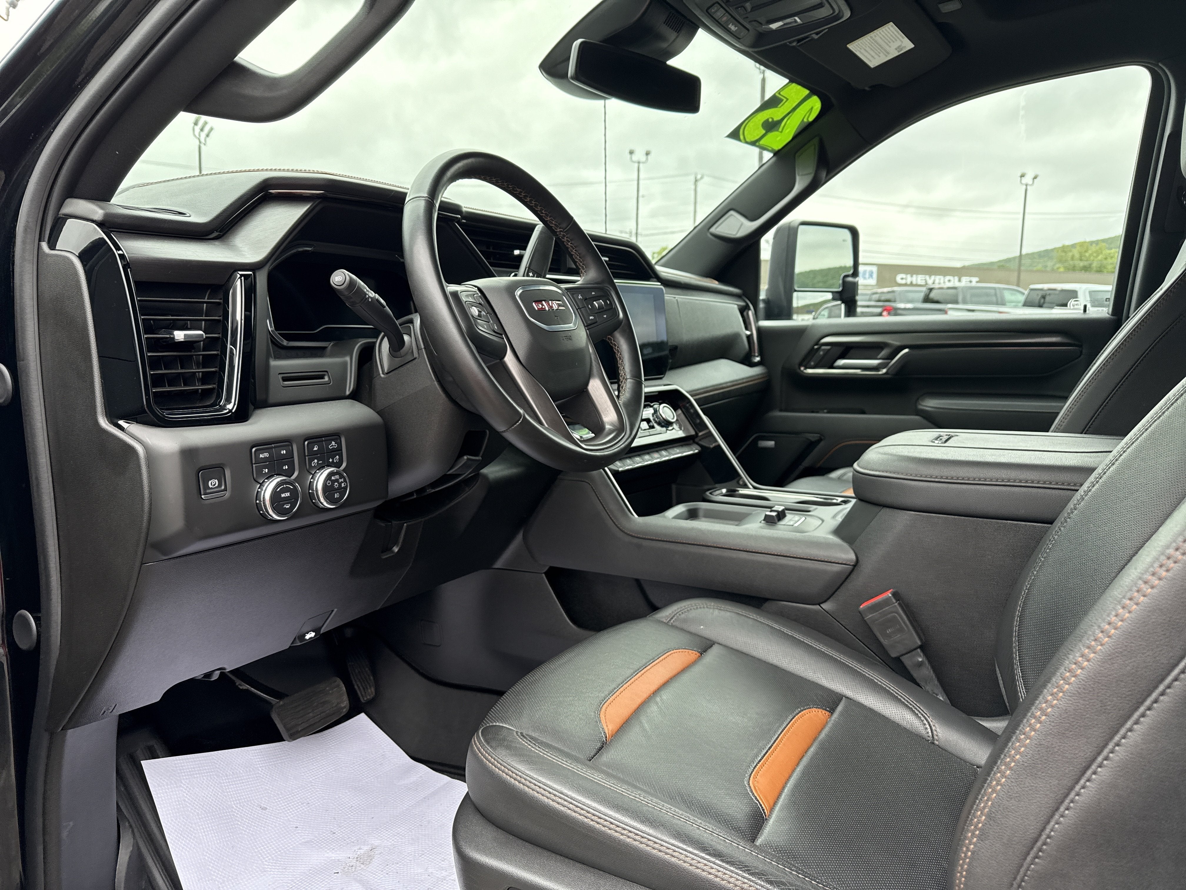 2025 GMC Sierra 2500HD AT4