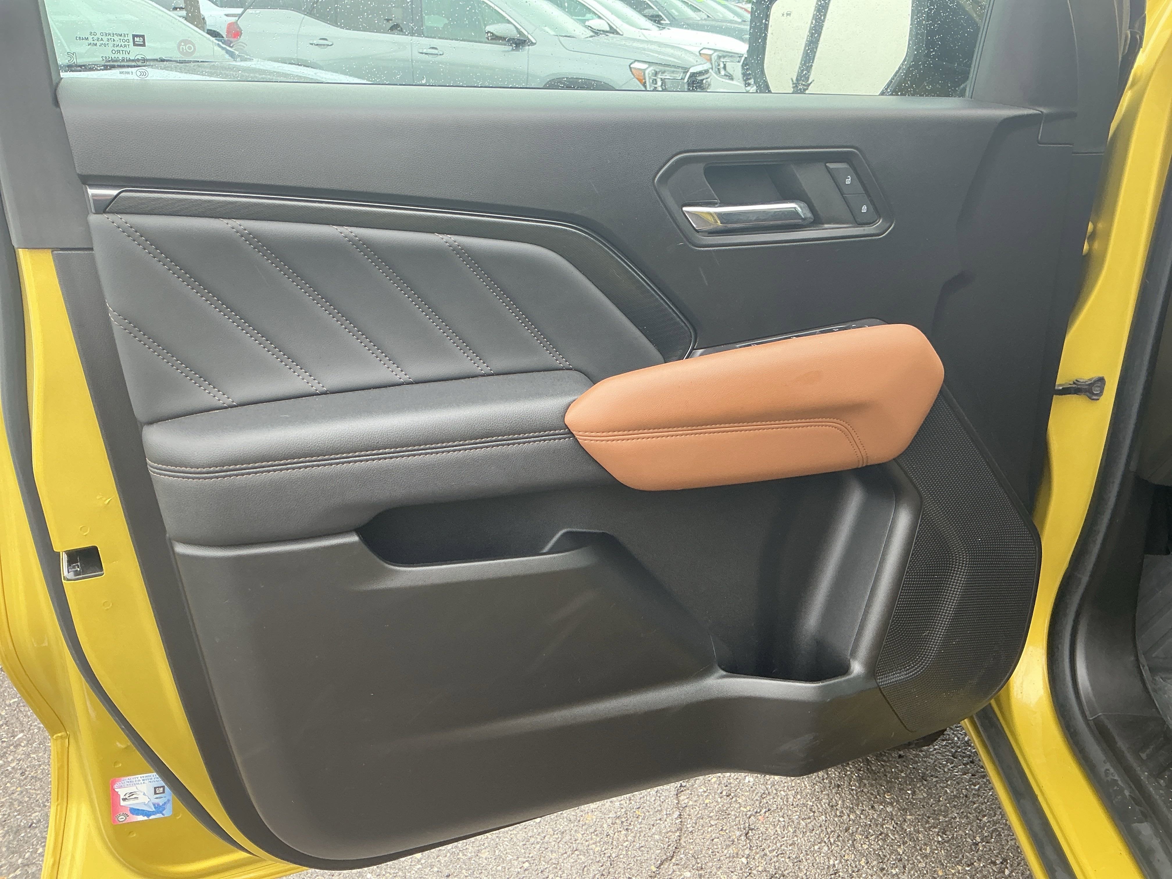 2023 GMC Canyon 4WD AT4