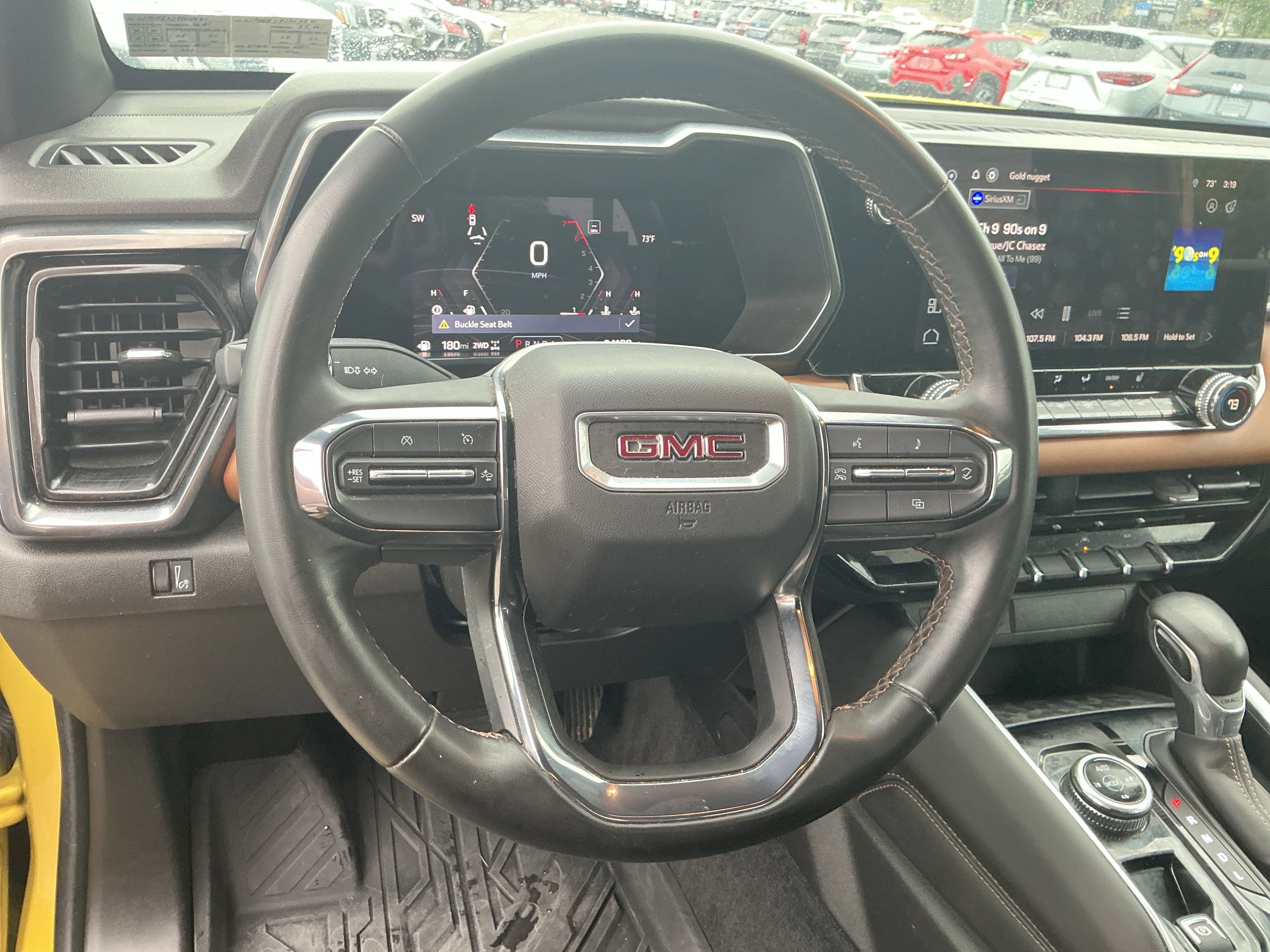 2023 GMC Canyon 4WD AT4