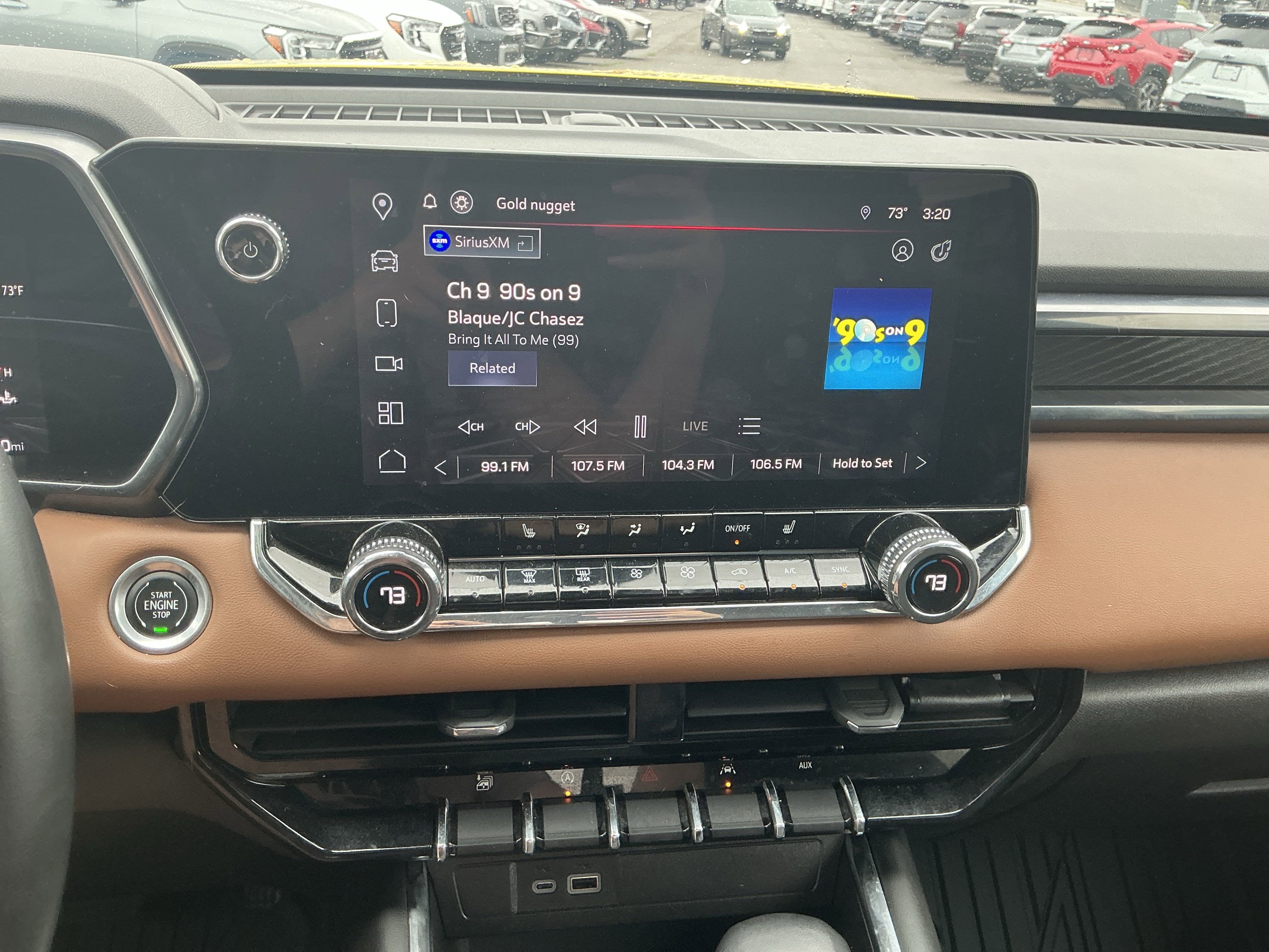 2023 GMC Canyon 4WD AT4