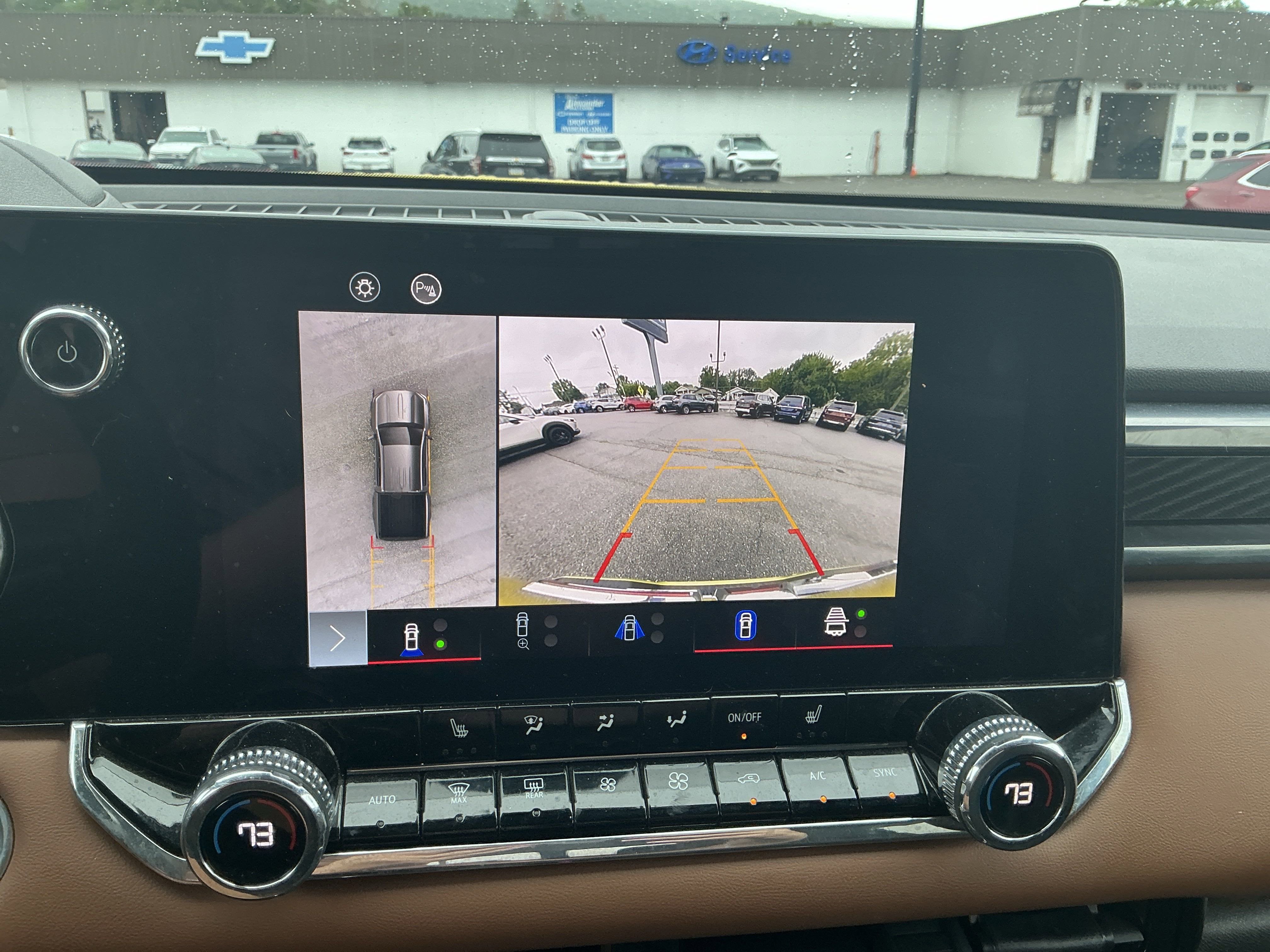 2023 GMC Canyon 4WD AT4