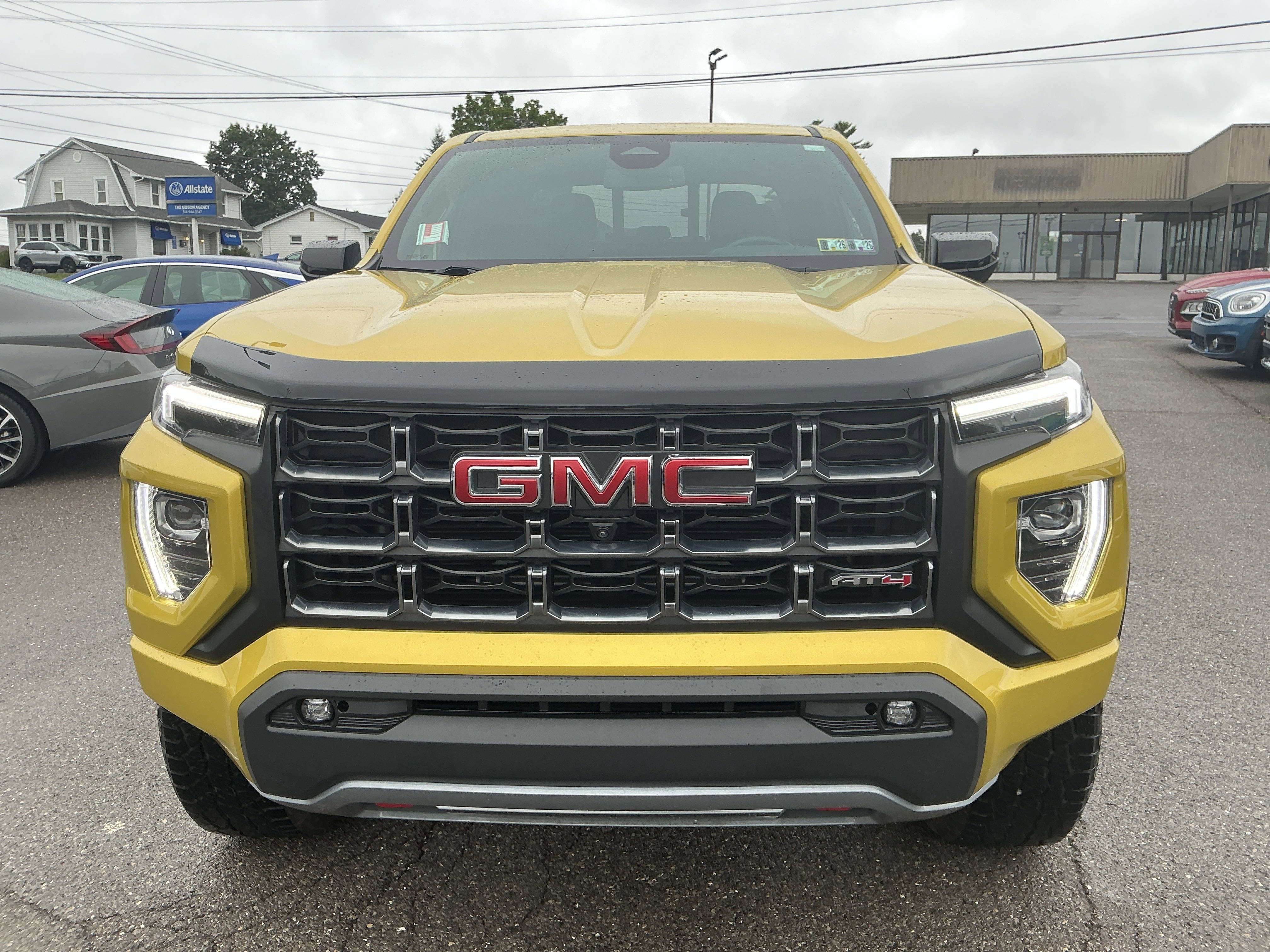 2023 GMC Canyon 4WD AT4