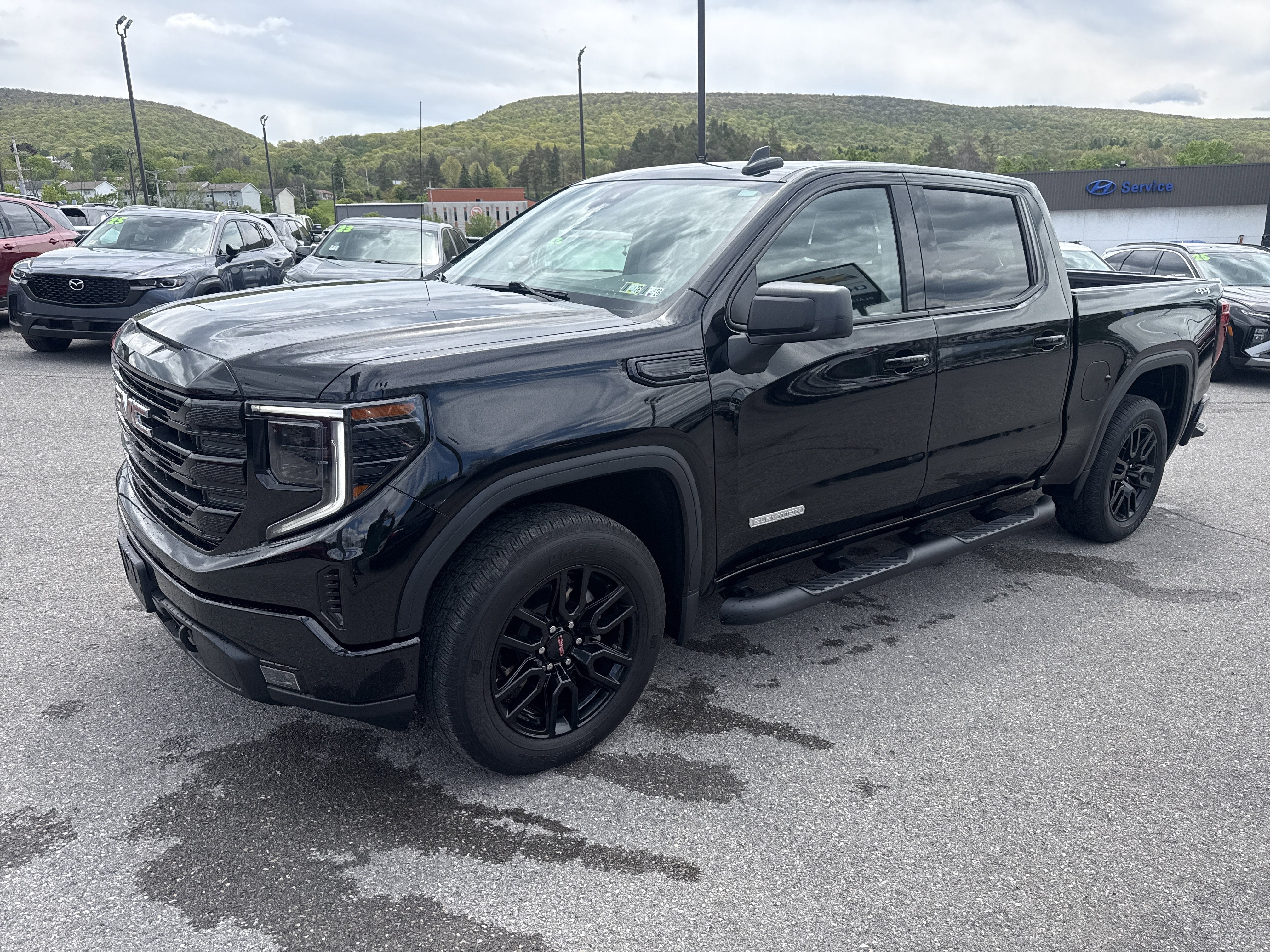 2024 GMC Sierra 1500 Elevation