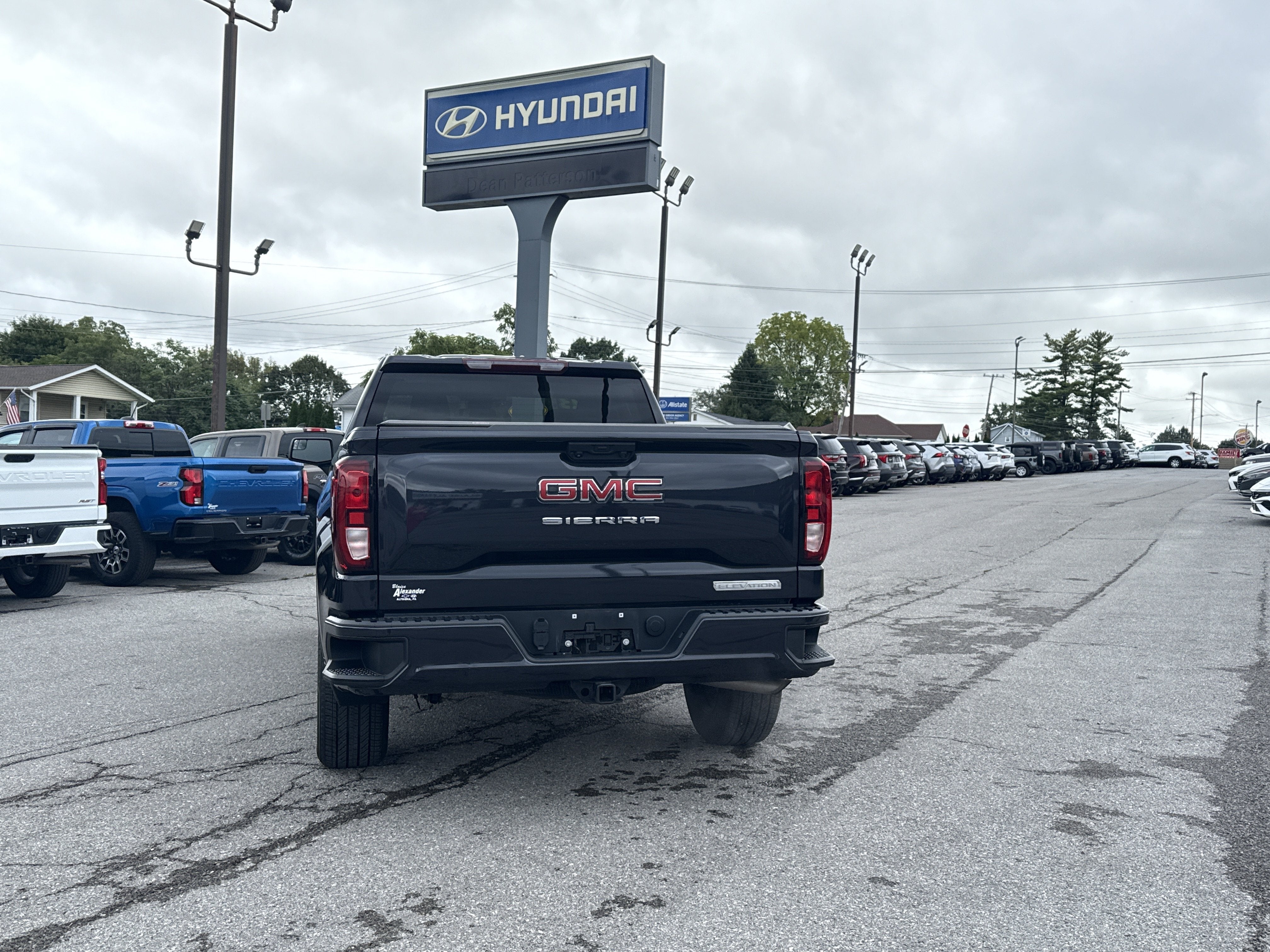 2023 GMC Sierra 1500 Elevation