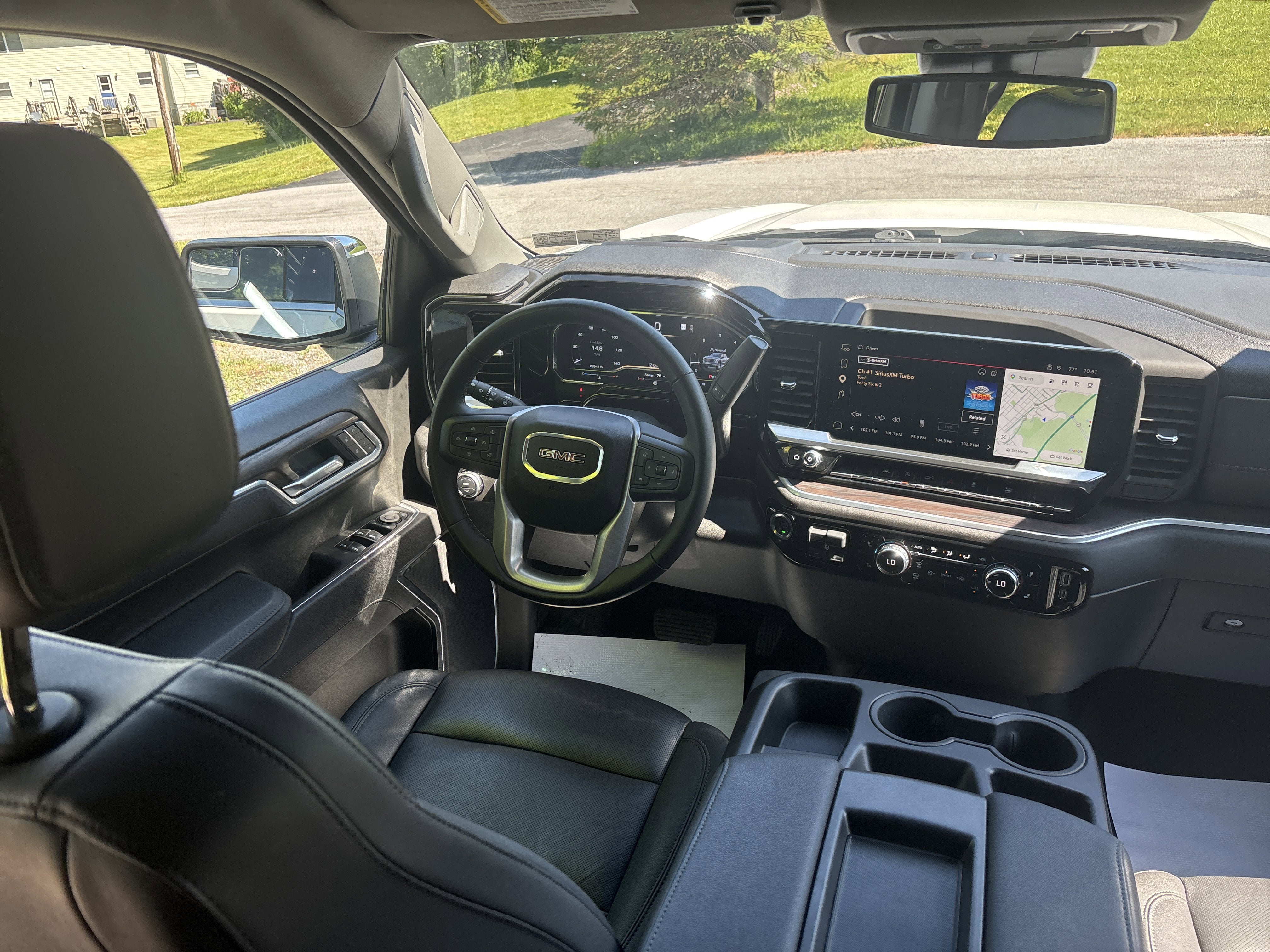 2025 GMC Sierra 1500 SLT