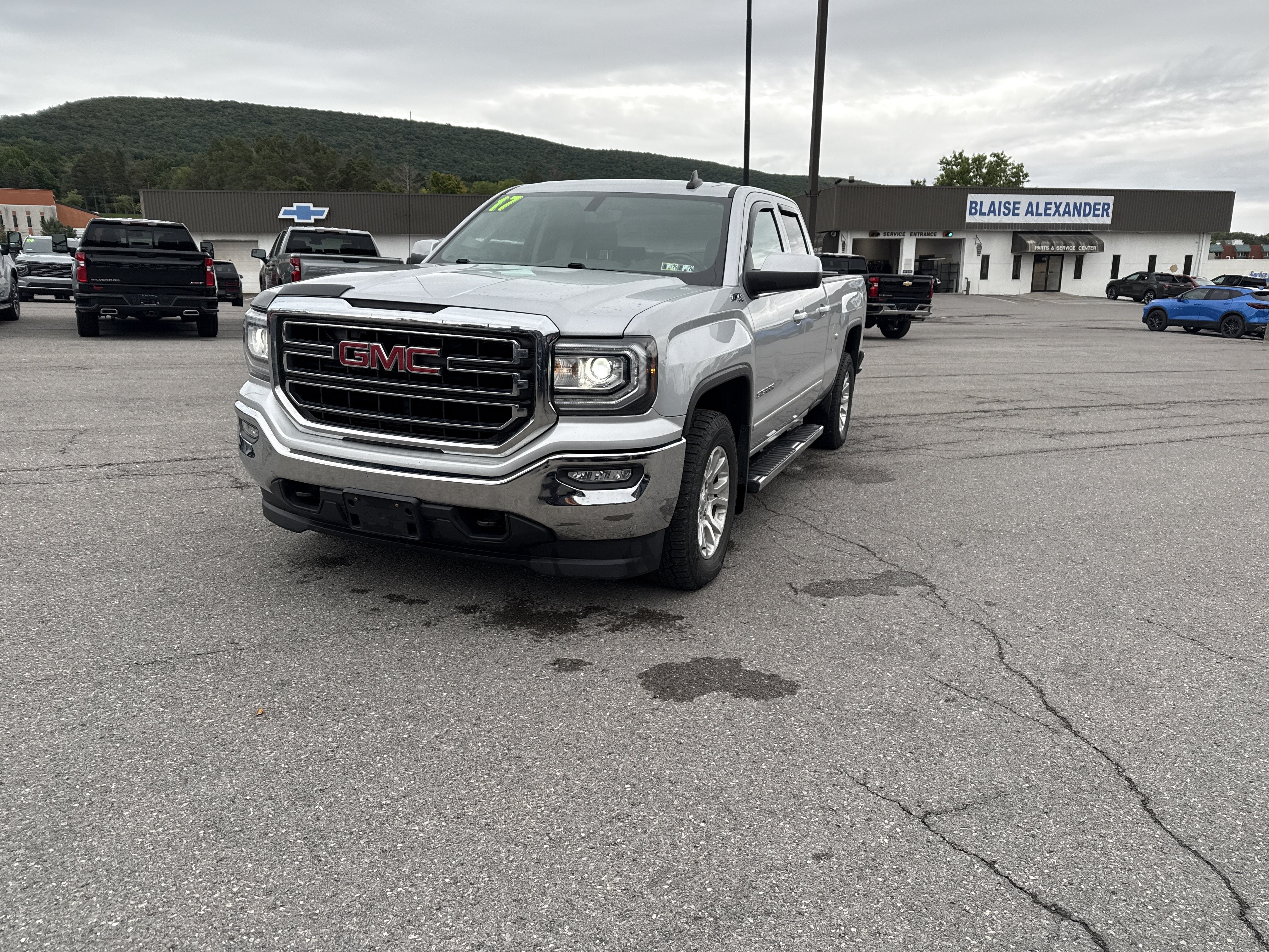 2017 GMC Sierra 1500 SLE