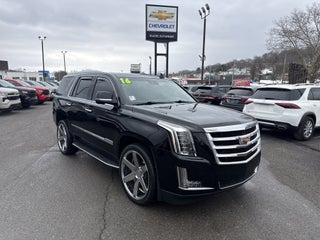 2016 Cadillac Escalade Luxury Collection