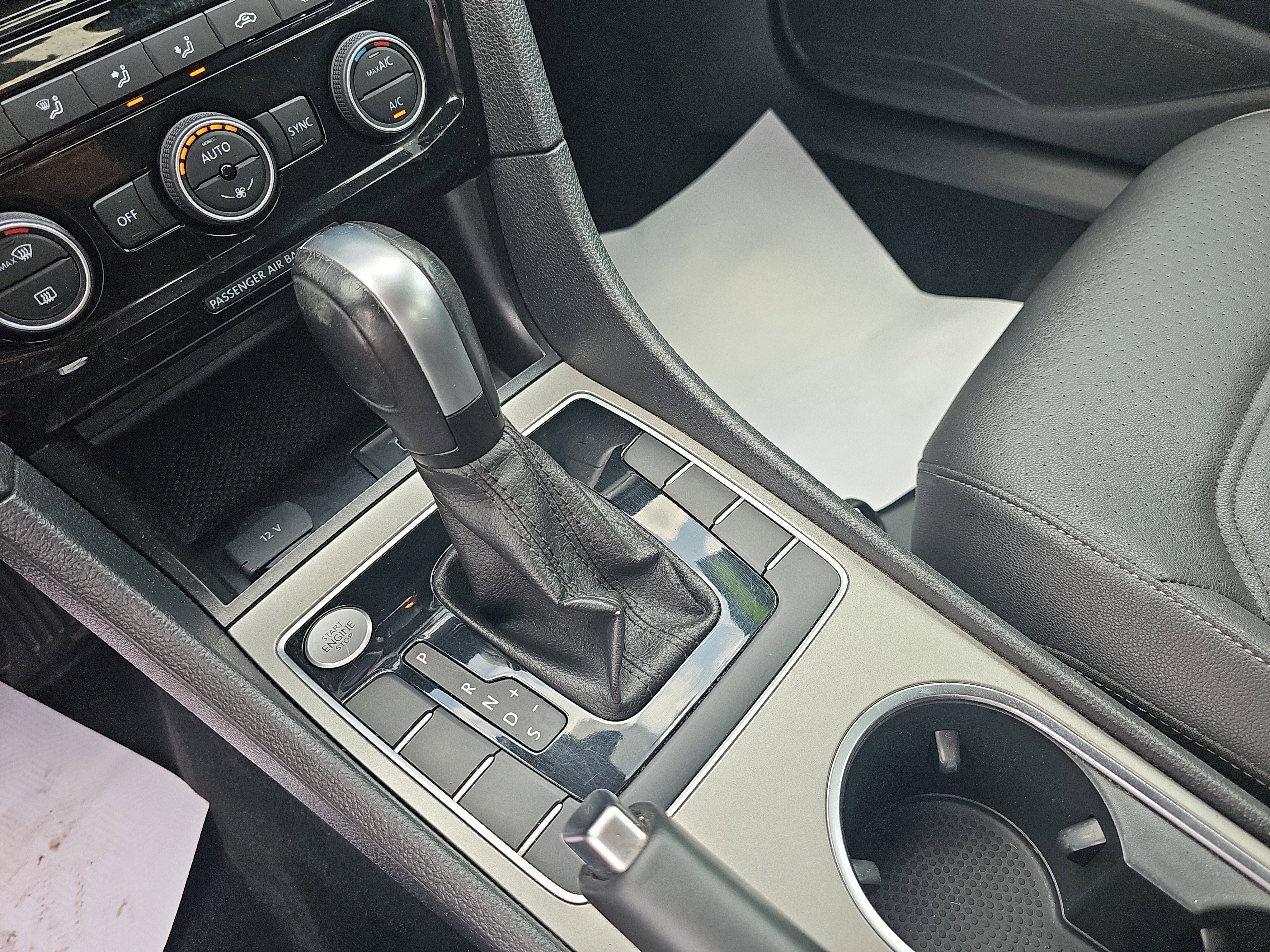 2021 Volkswagen Passat 2.0T SE