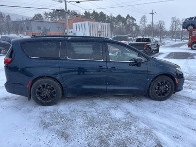 2023 Chrysler Pacifica Touring
