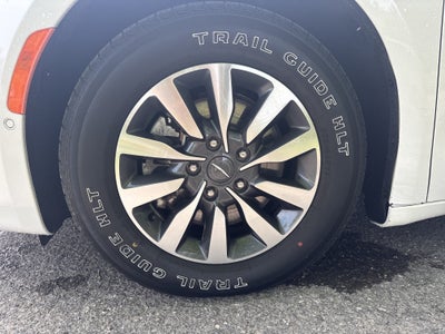 2021 Chrysler Pacifica Hybrid Touring L