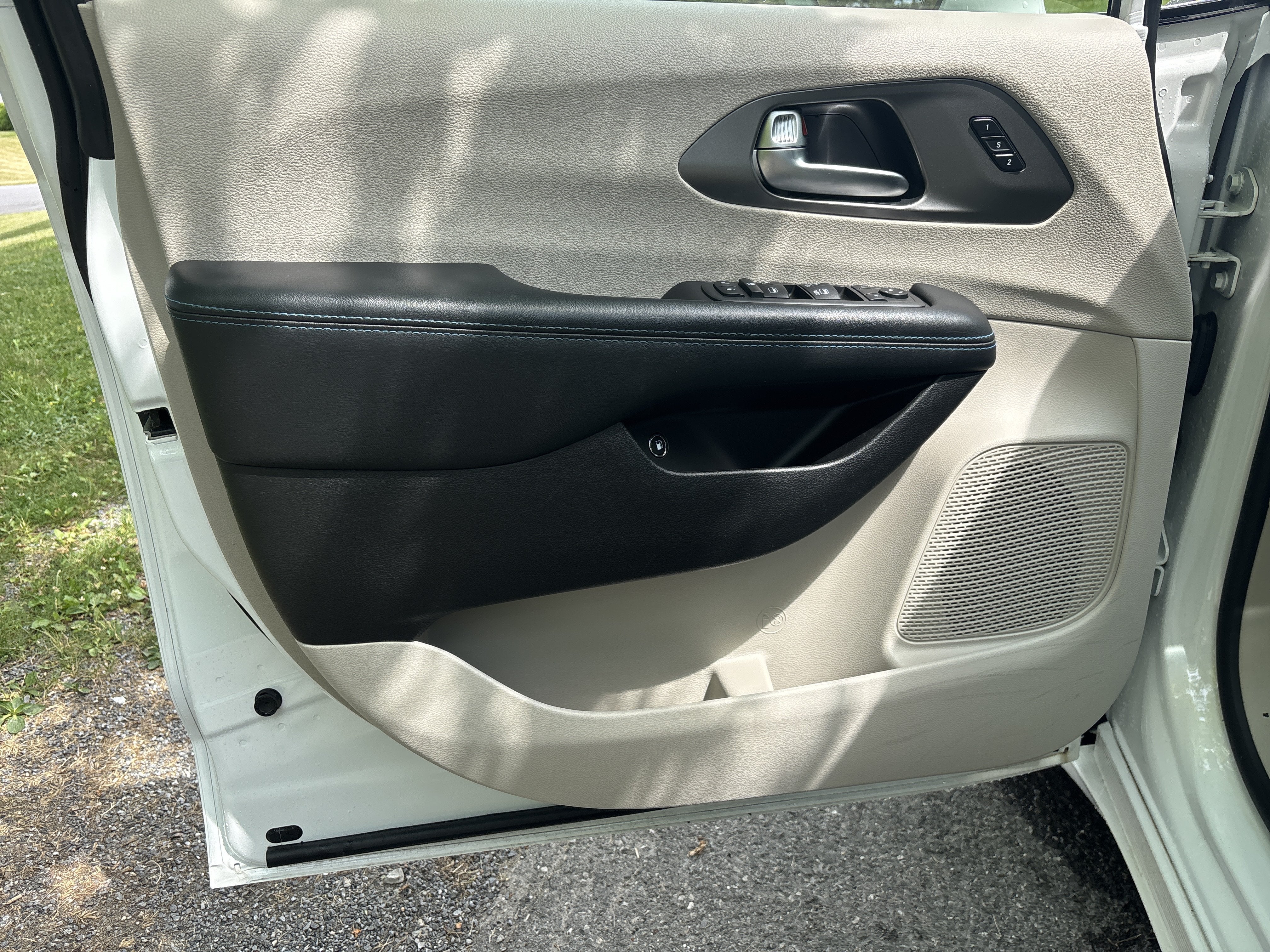 2021 Chrysler Pacifica Hybrid Touring L