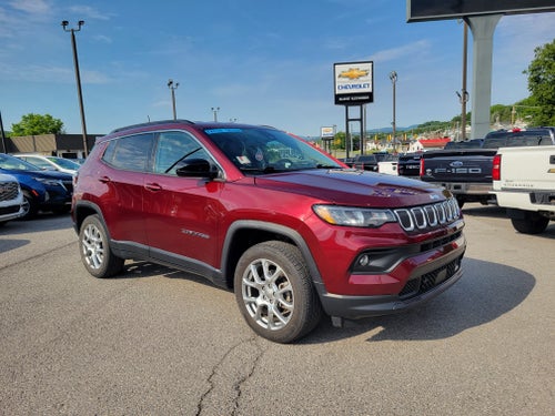 2022 Jeep Compass Latitude Lux