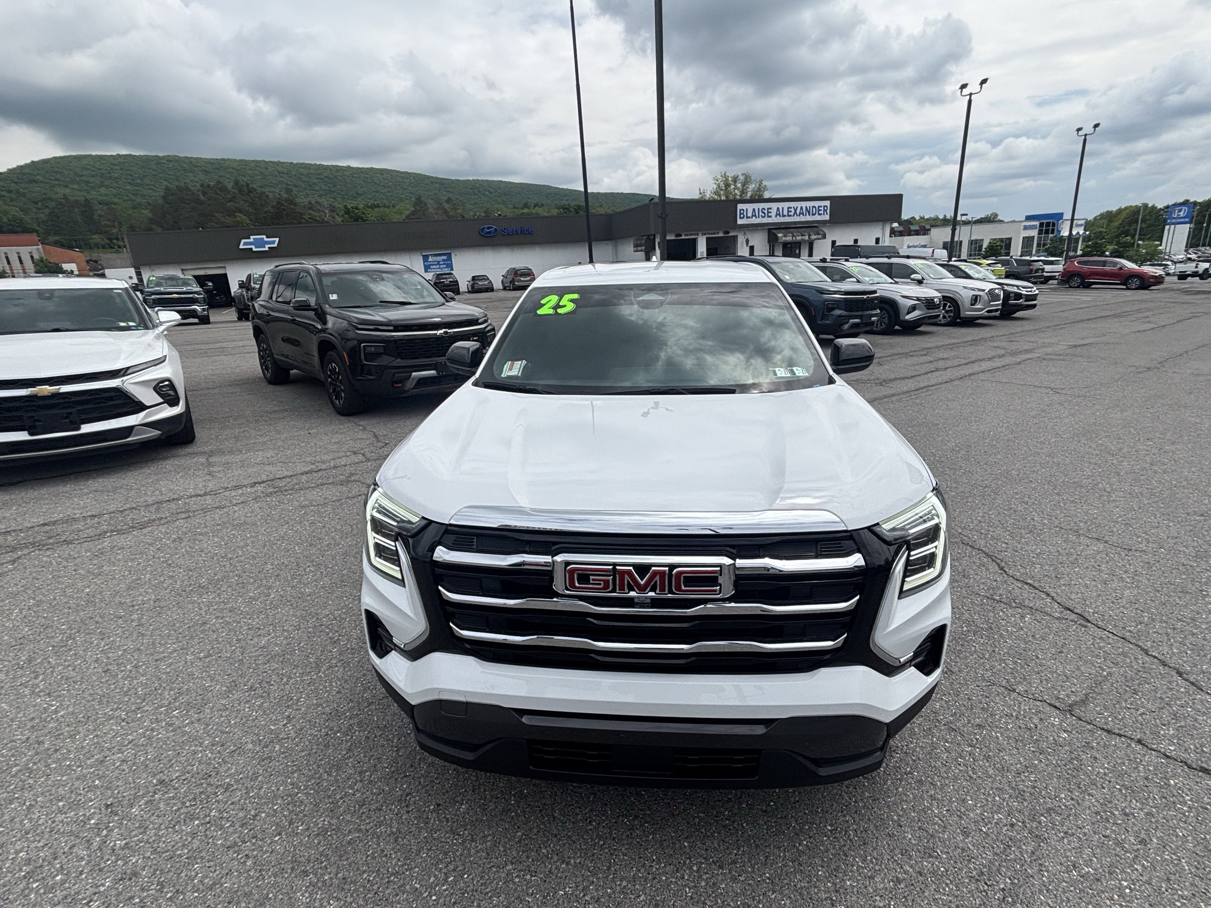 2025 GMC Terrain AWD Elevation