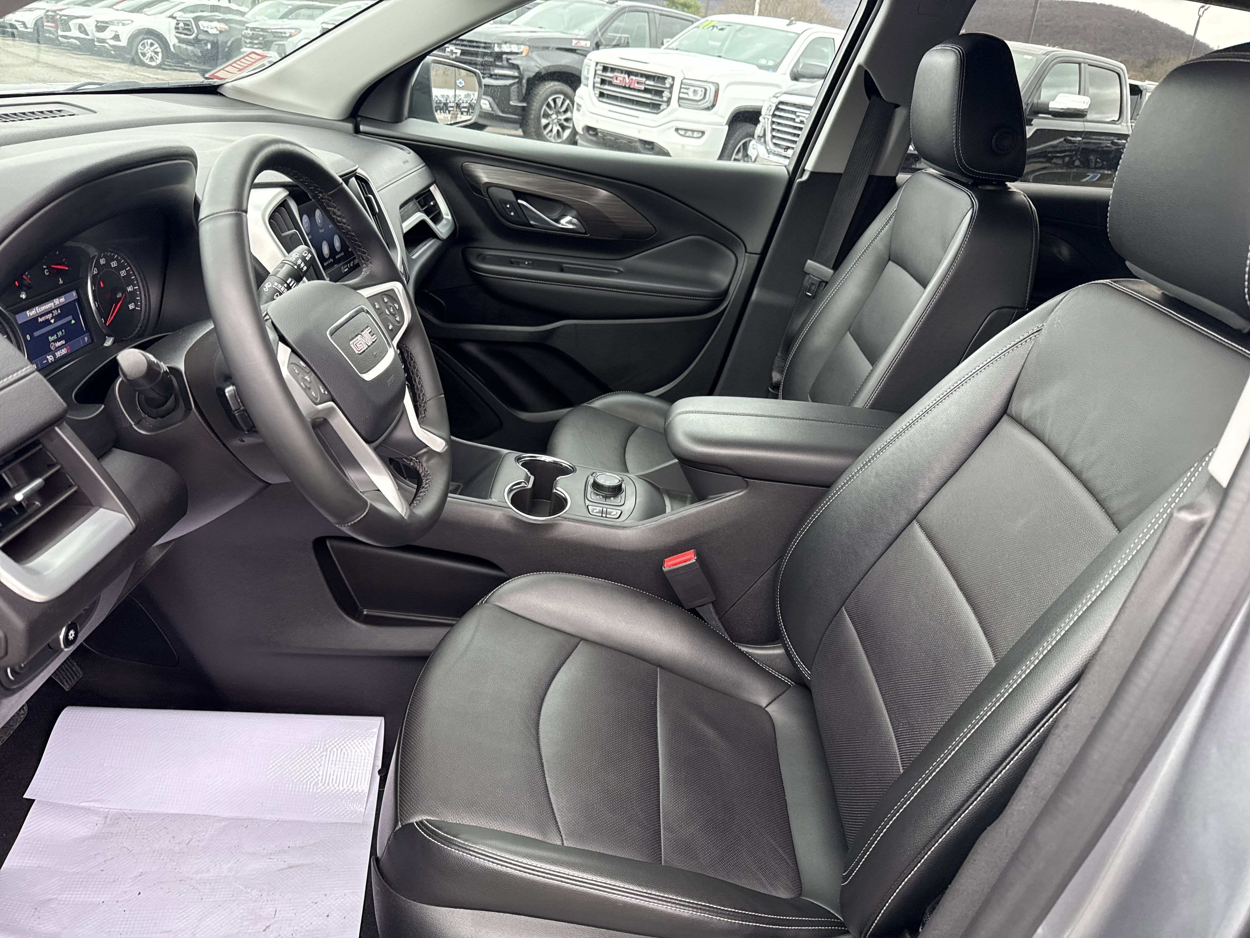 2024 GMC Terrain SLT