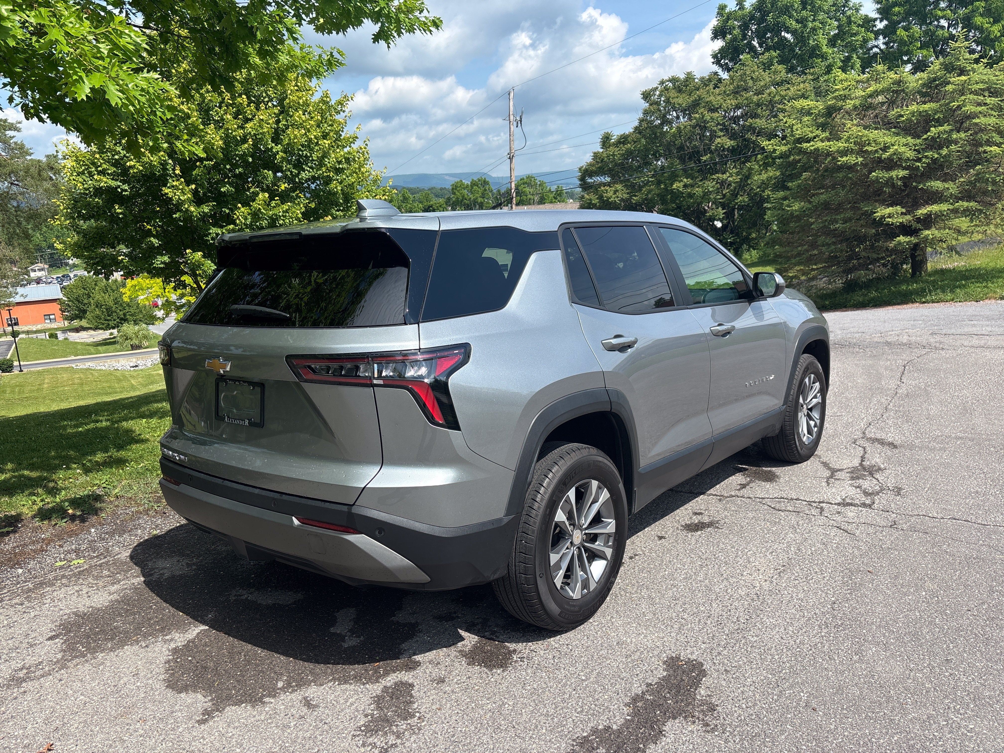 2025 Chevrolet Equinox AWD LT