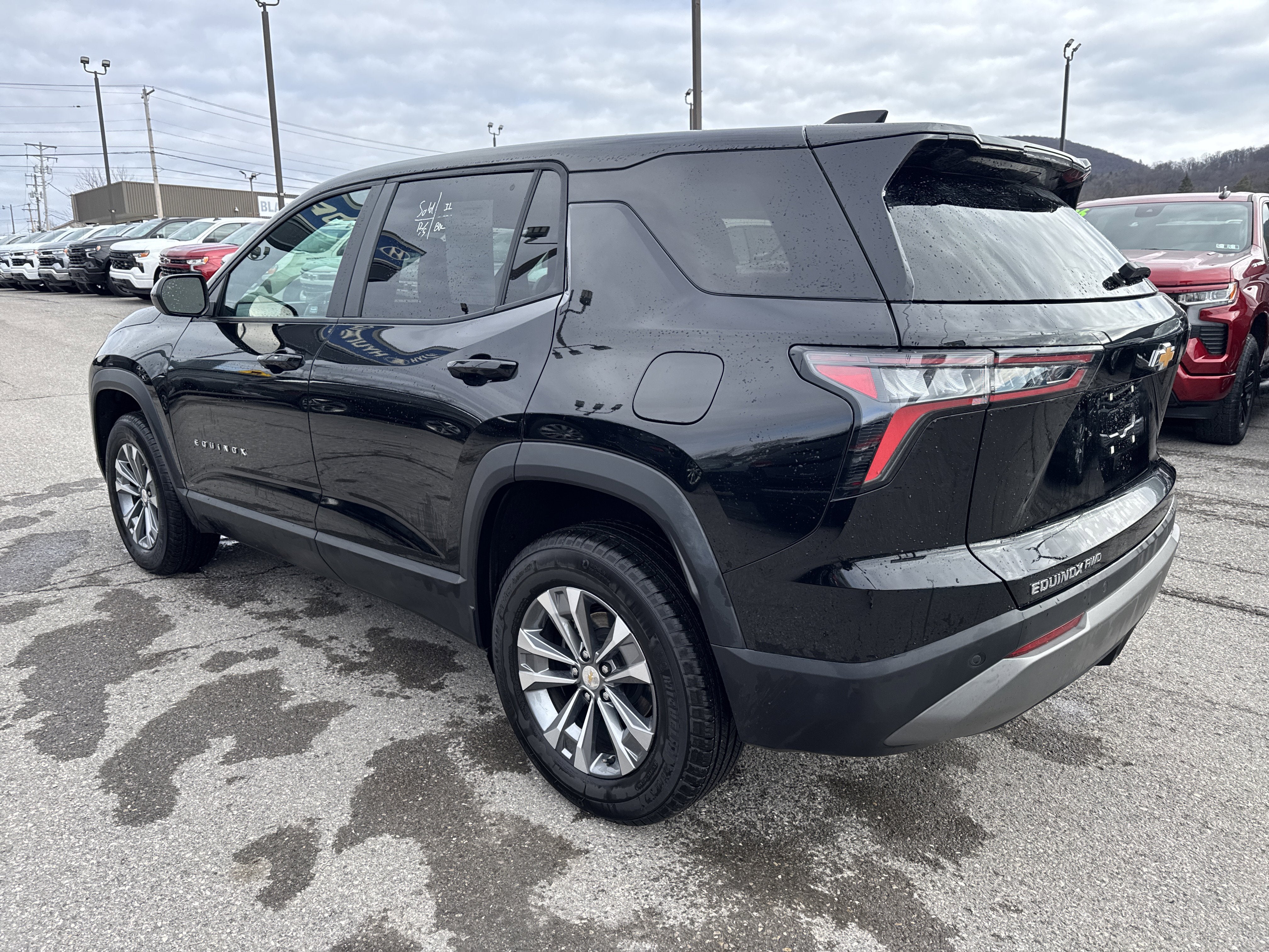 2025 Chevrolet Equinox AWD LT