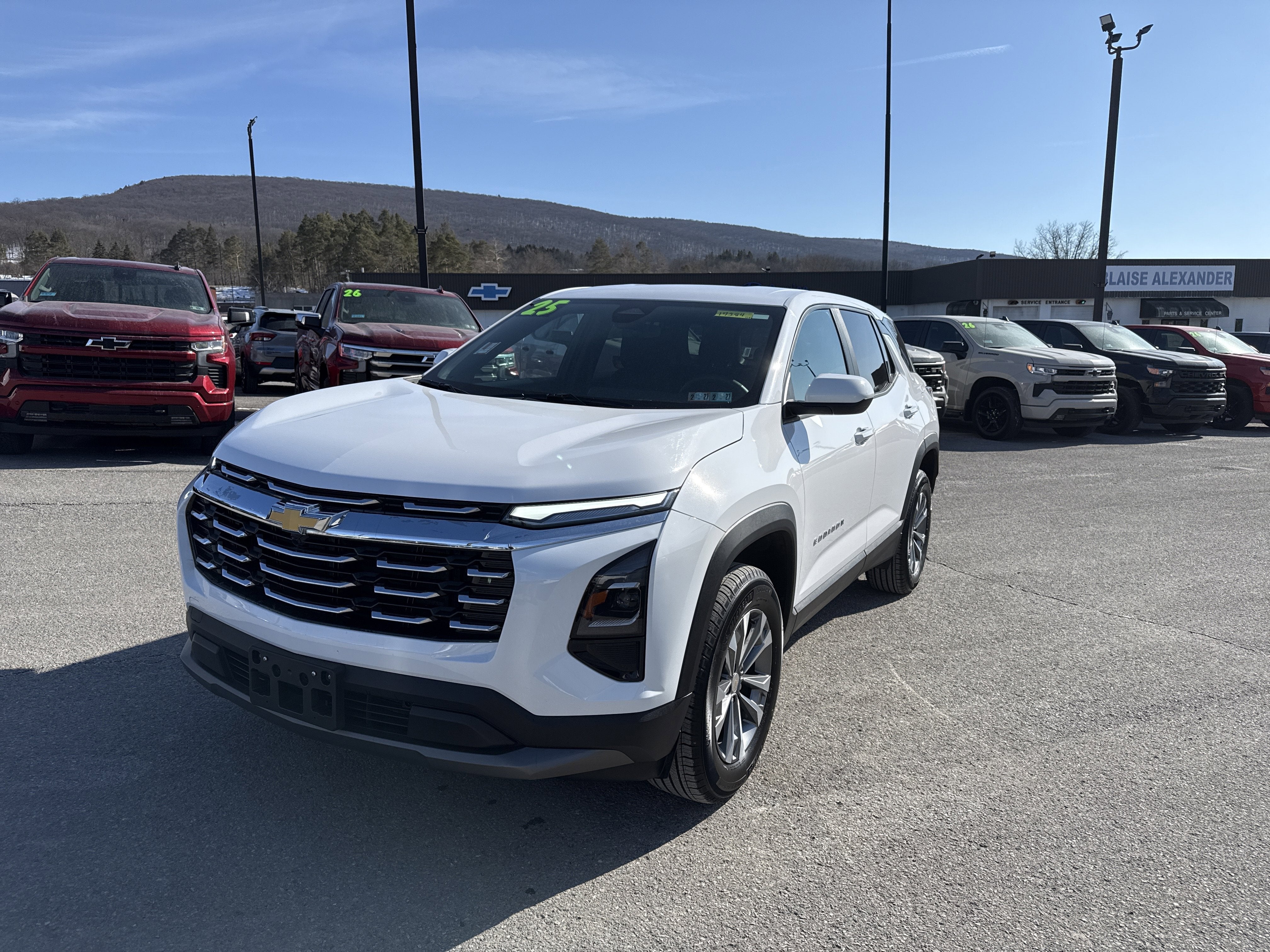 2025 Chevrolet Equinox AWD LT
