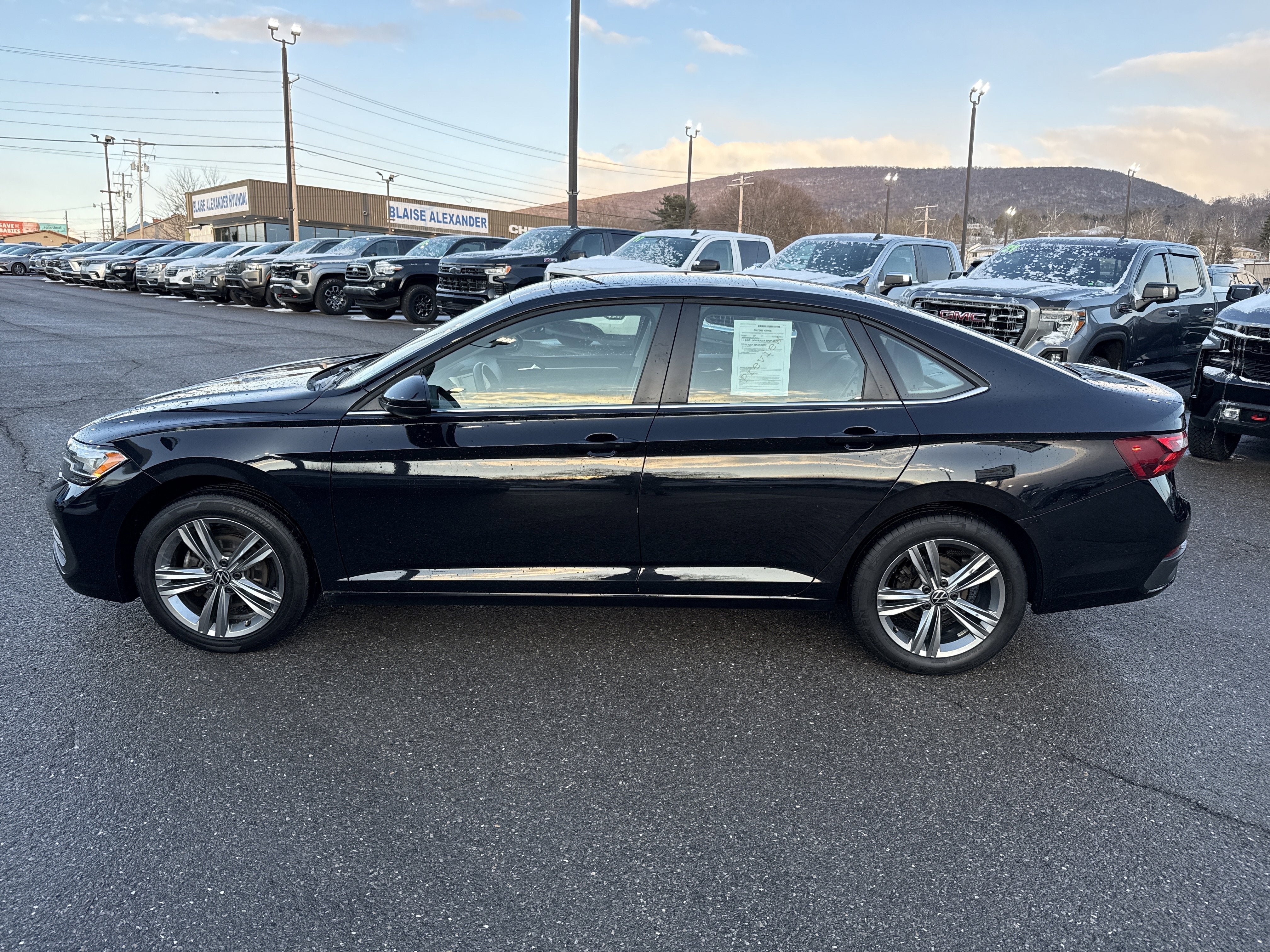 2024 Volkswagen Jetta SE