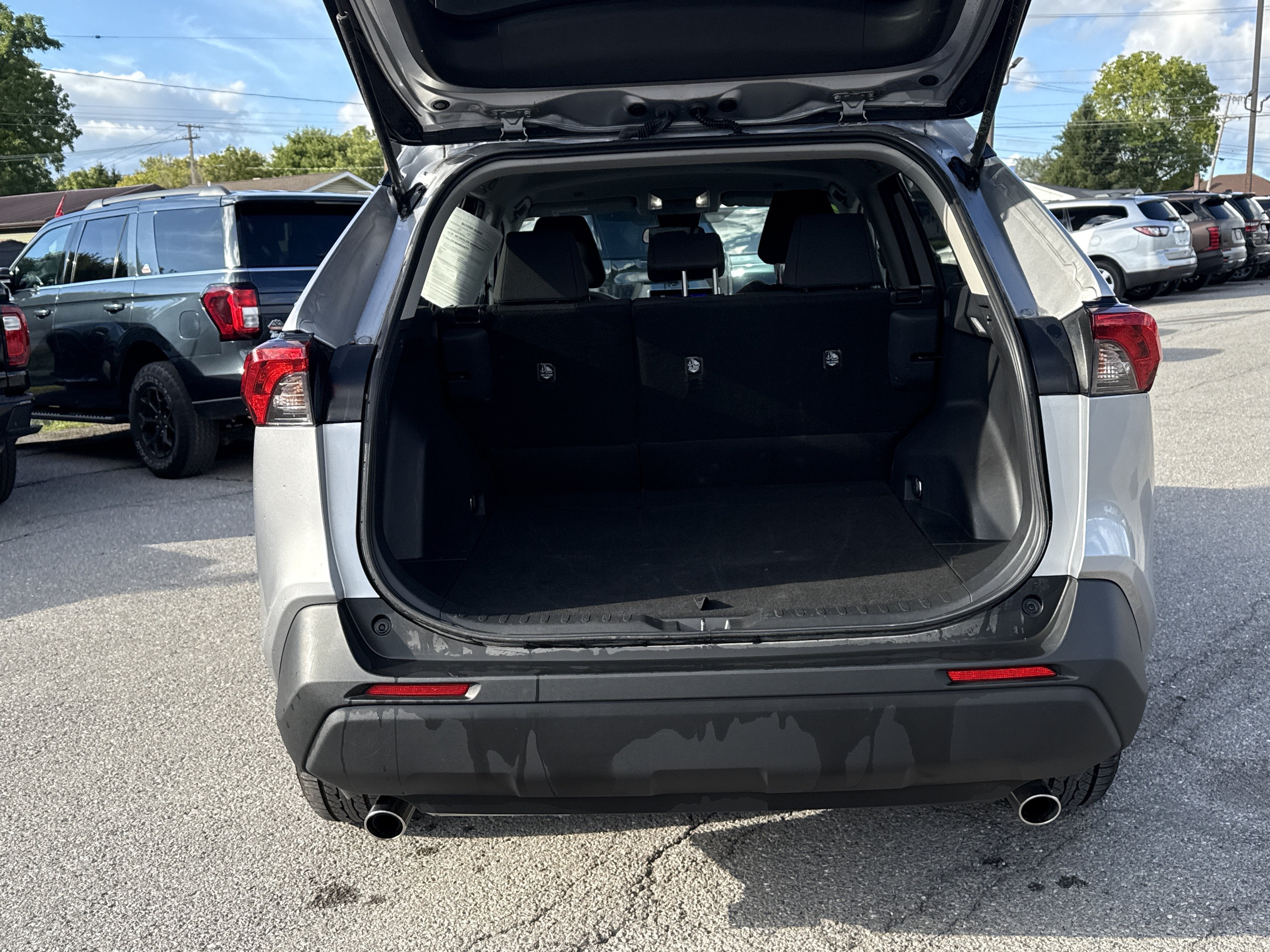 2025 Toyota RAV4 Hybrid LE