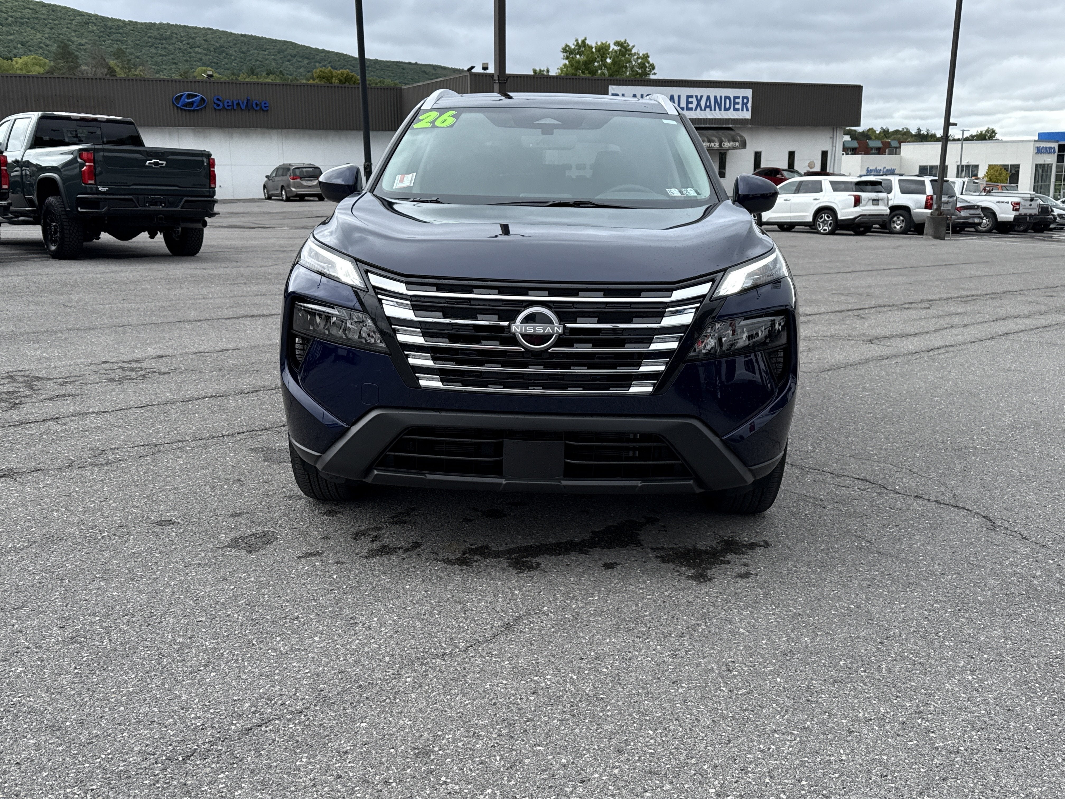2026 Nissan Rogue SV