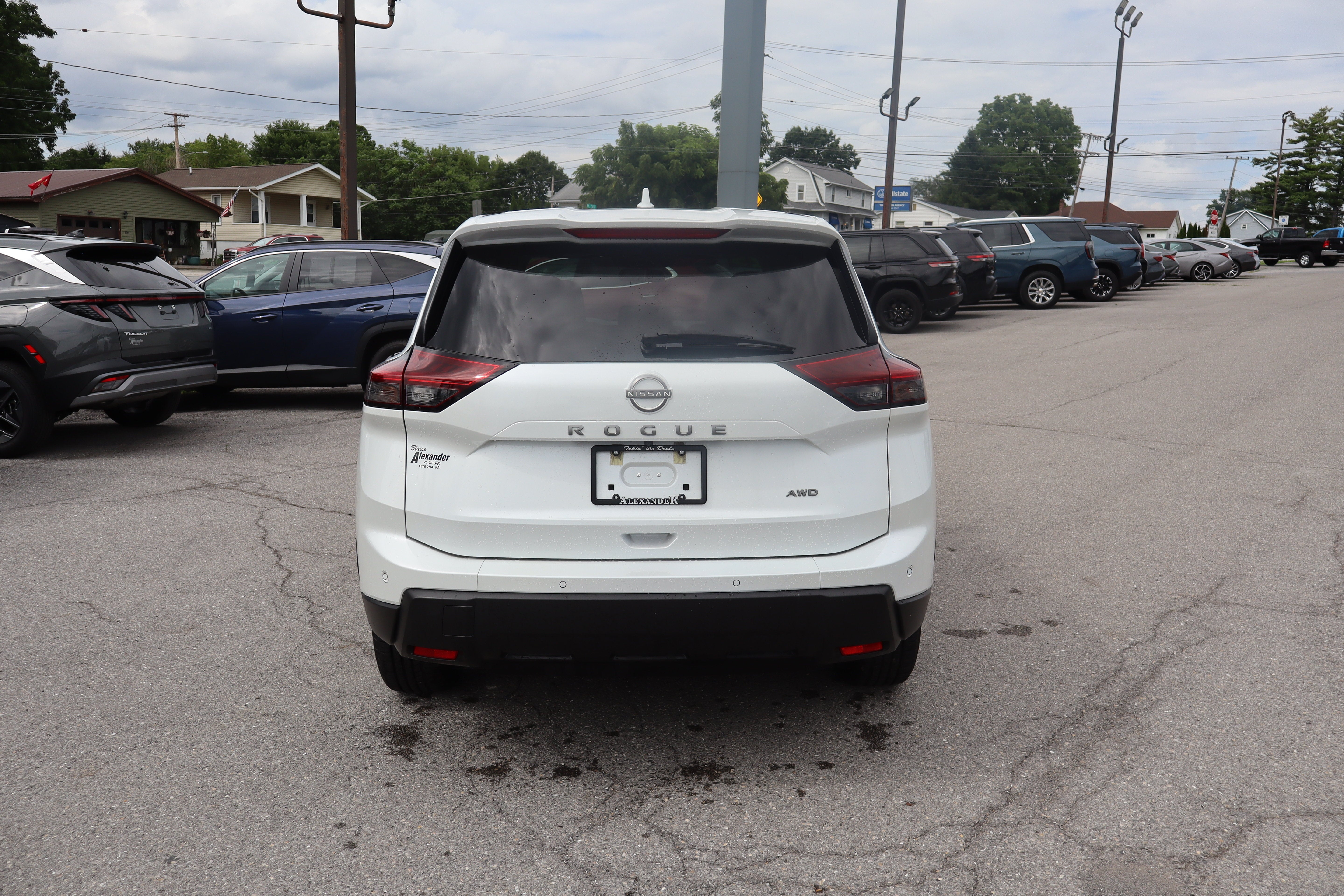 2025 Nissan Rogue SV