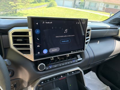 2022 Toyota Tundra 4WD Platinum
