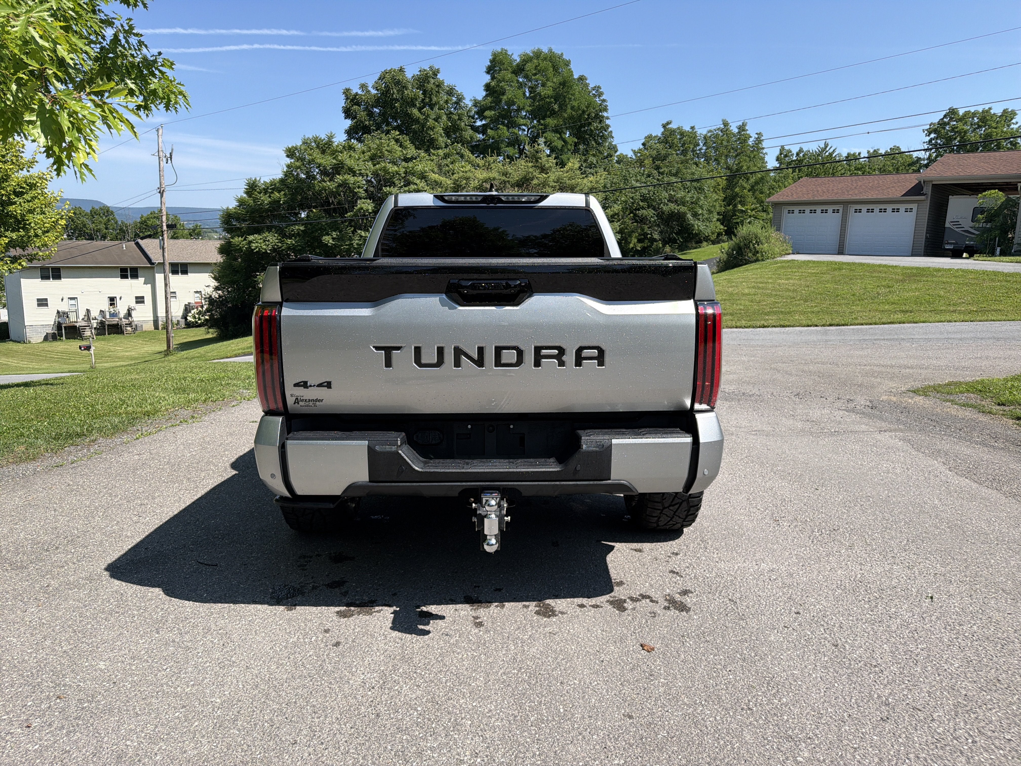 2022 Toyota Tundra 4WD Platinum
