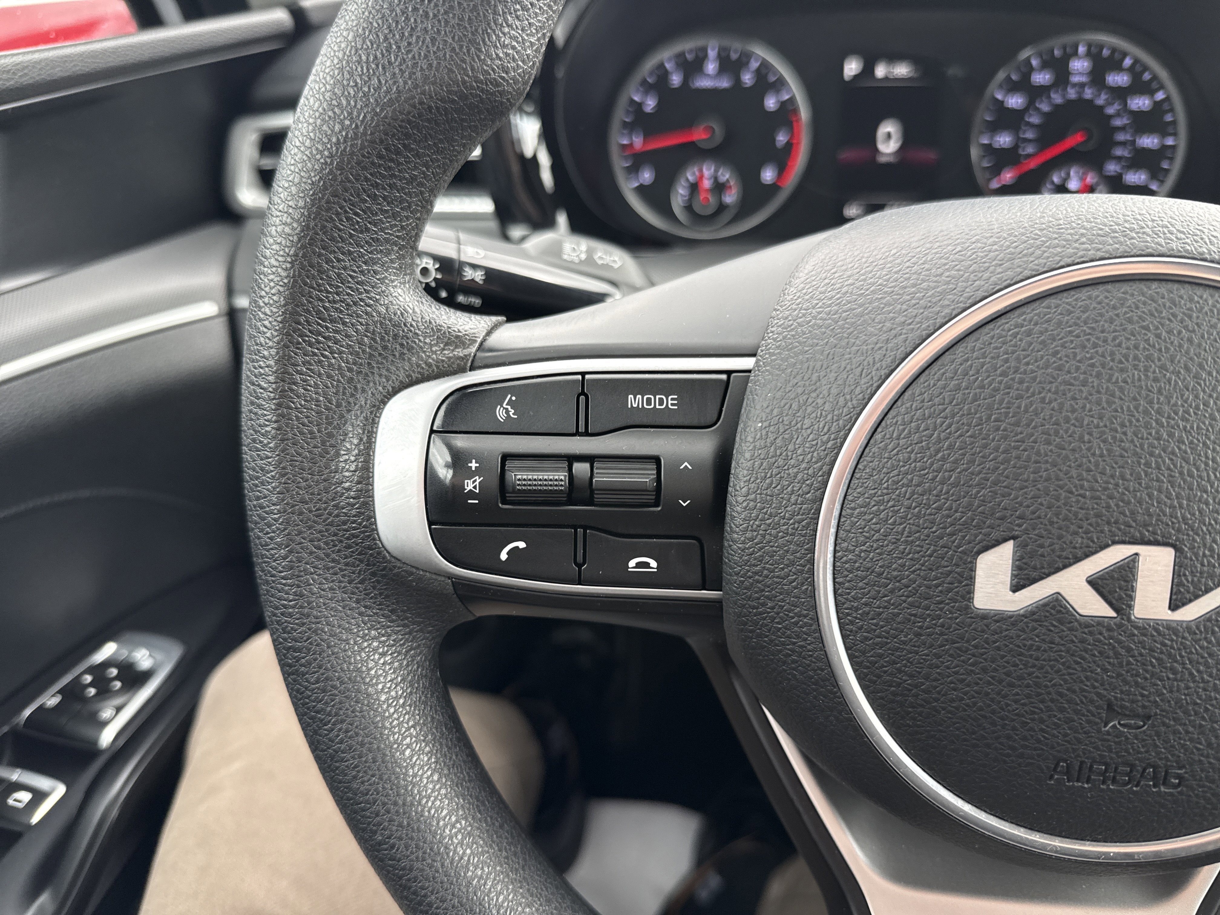2023 Kia K5 LXS
