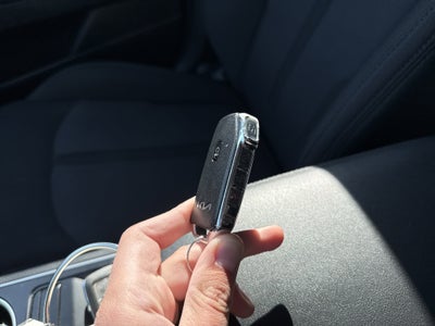 2022 Kia K5 LXS