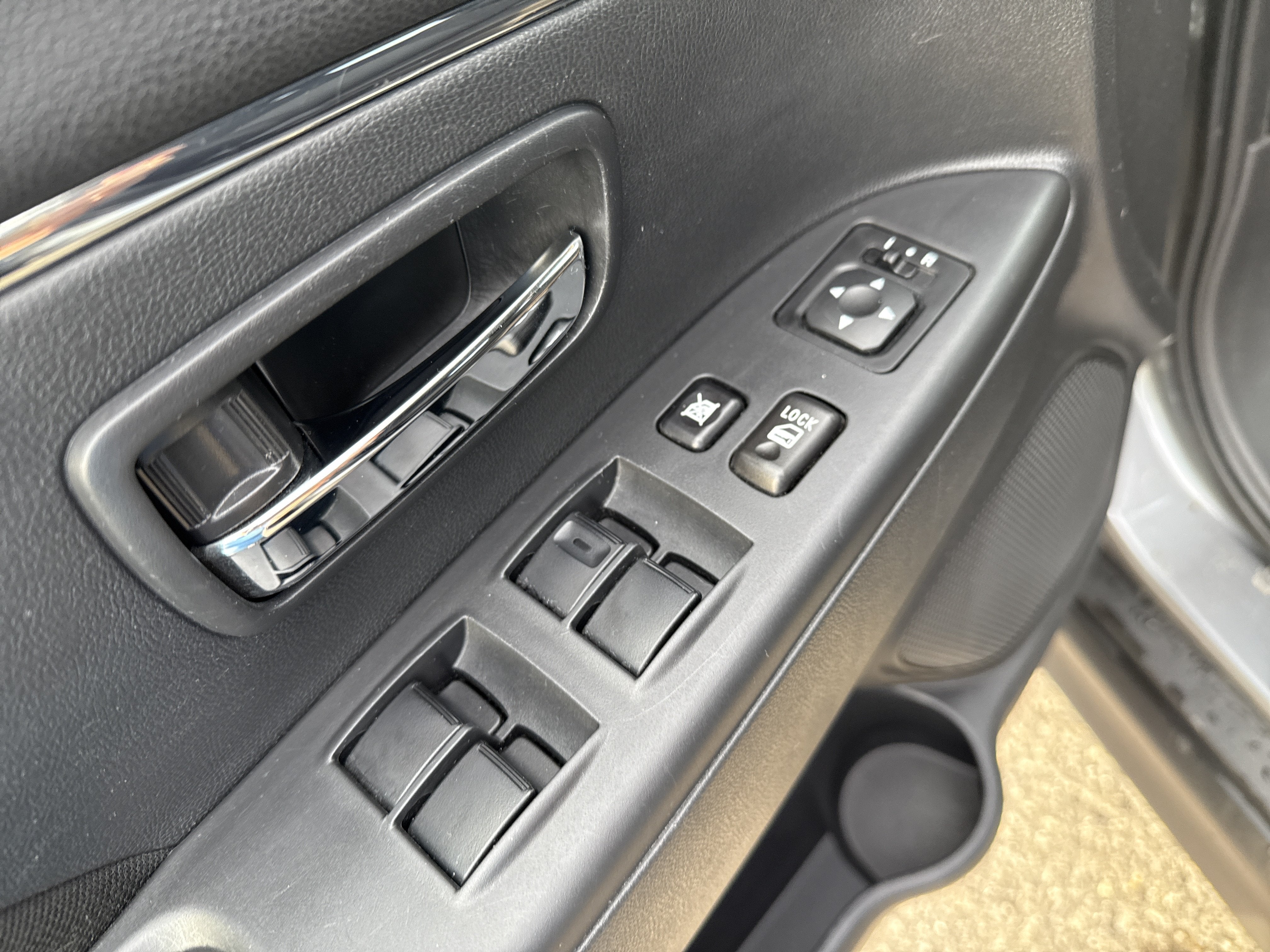 2022 Mitsubishi Outlander Sport LE