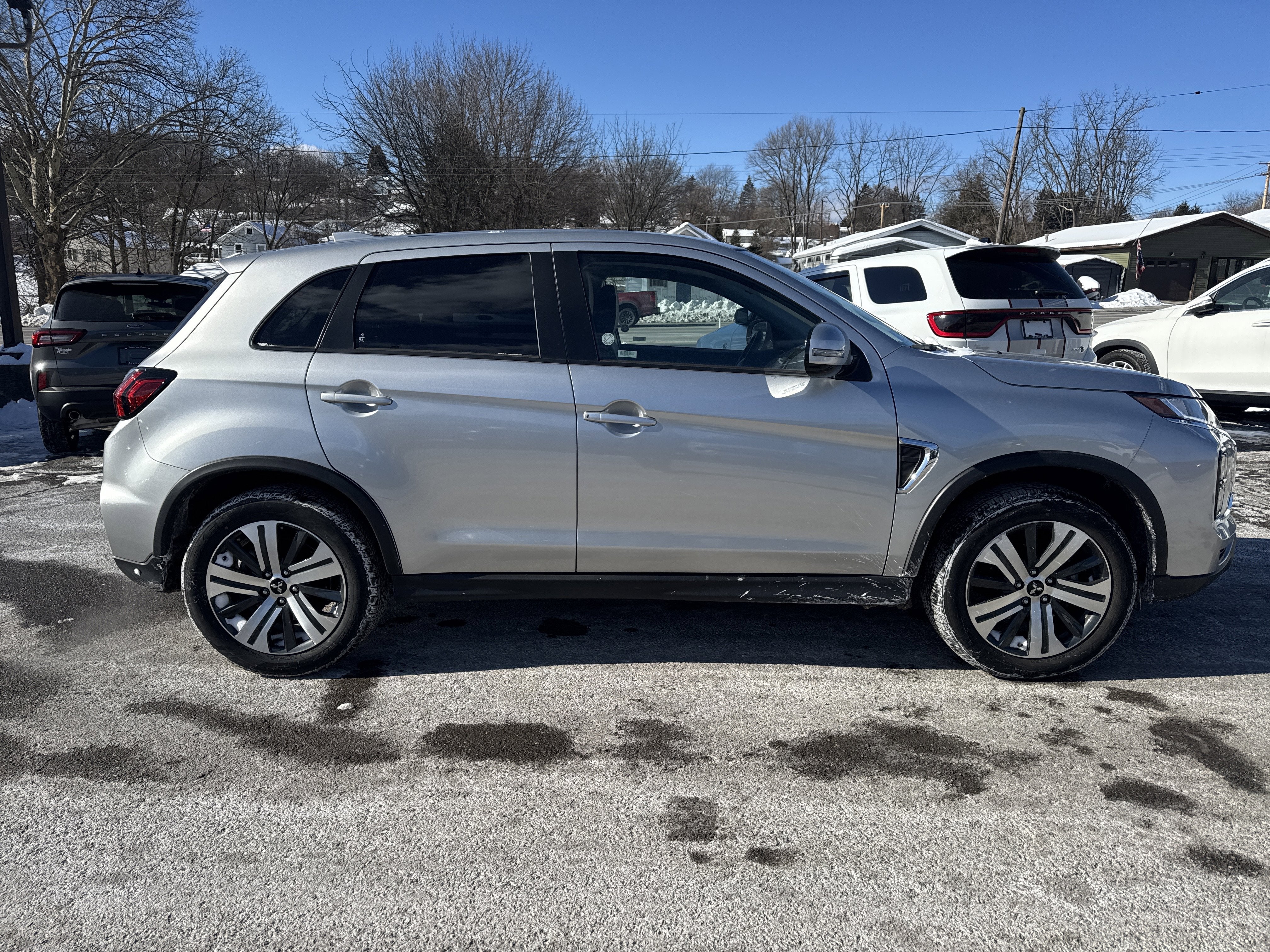 2025 Mitsubishi Outlander Sport ES
