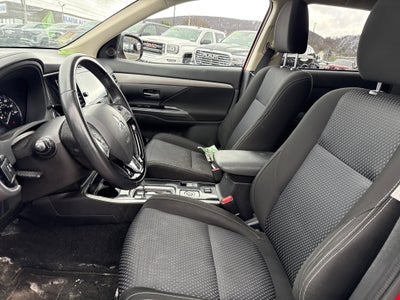 2017 Mitsubishi Outlander SE