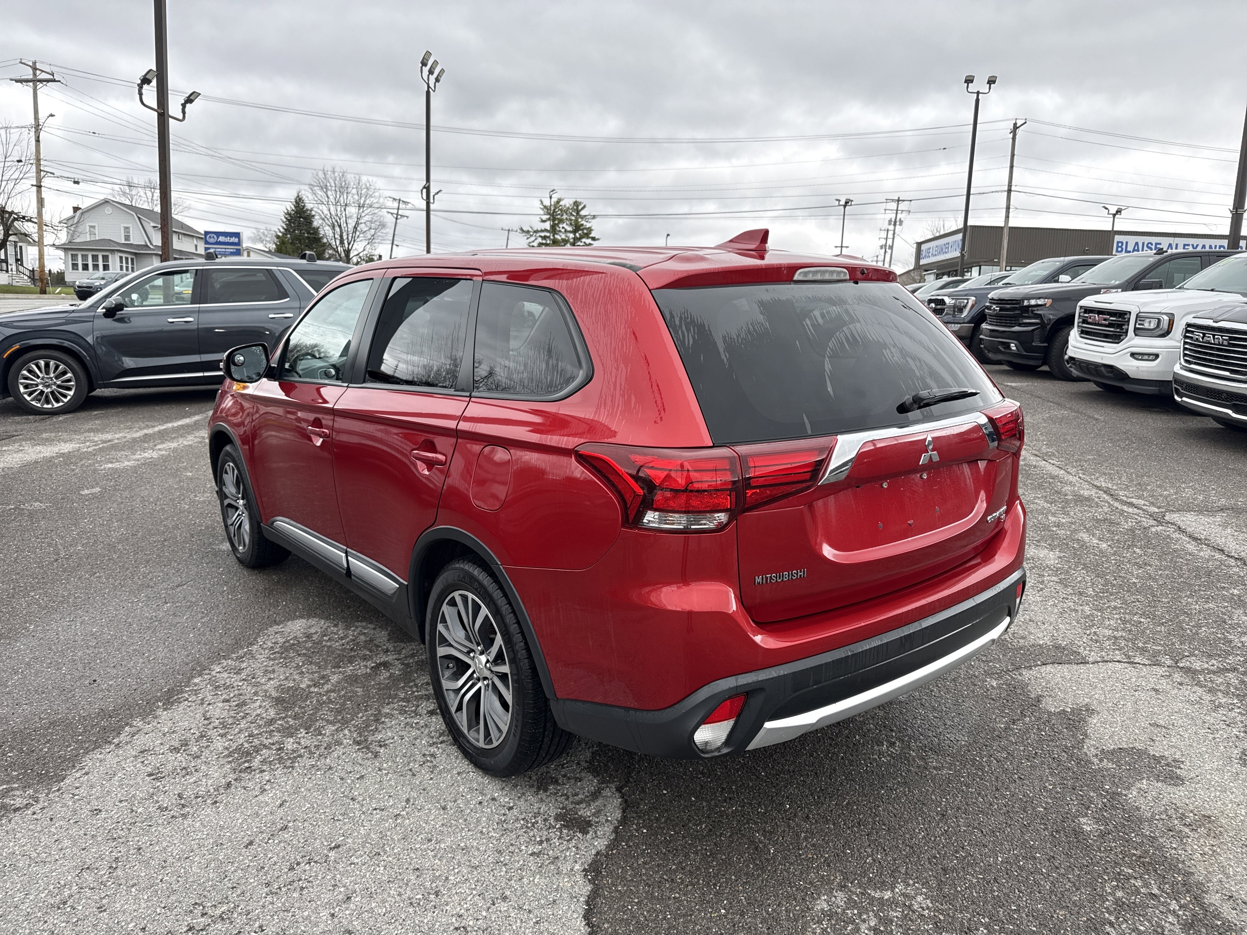 2017 Mitsubishi Outlander SE