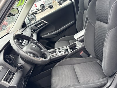 2022 Mitsubishi Outlander ES
