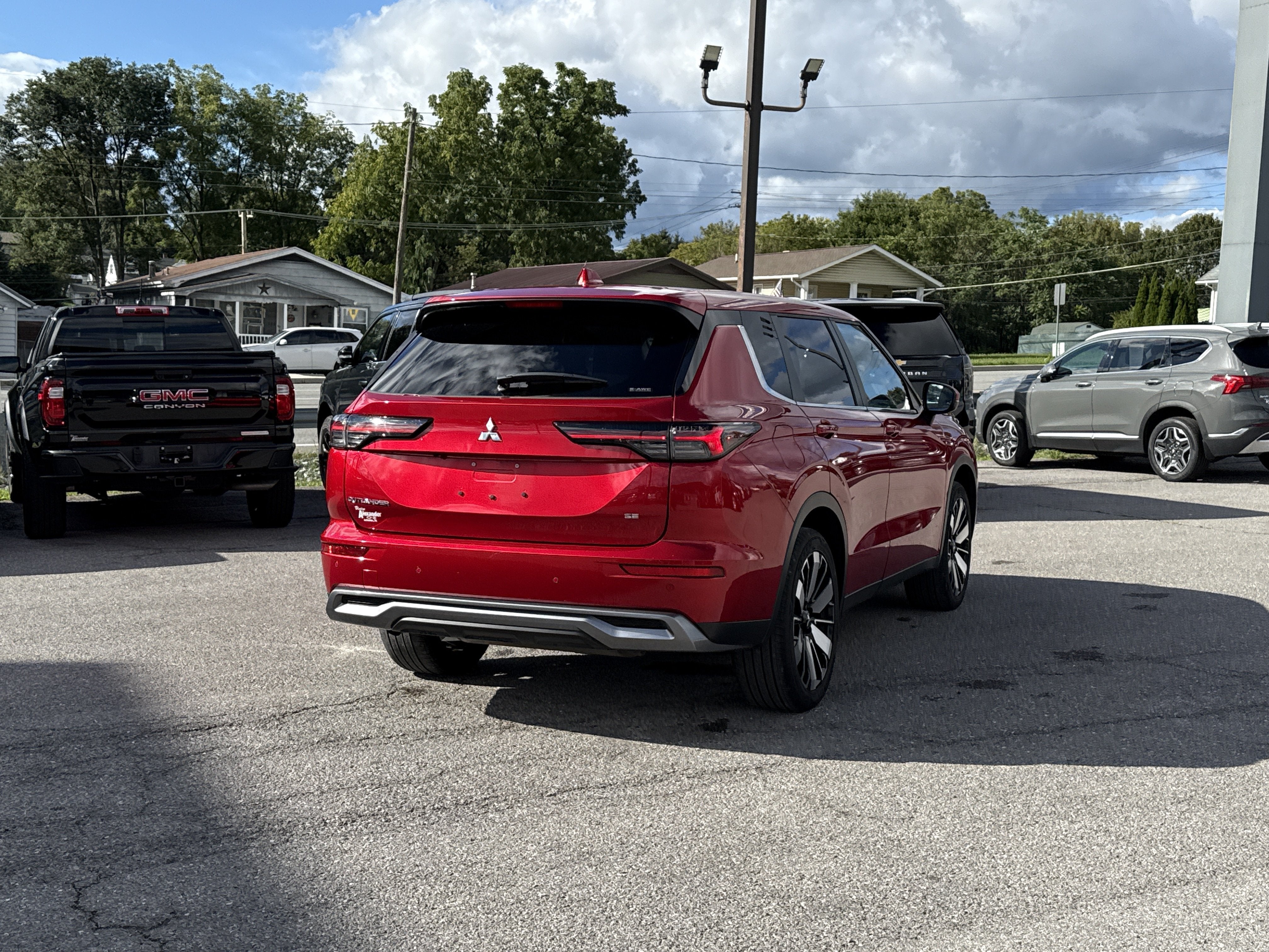 2025 Mitsubishi Outlander SE