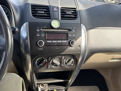 2012 Suzuki SX4 LE