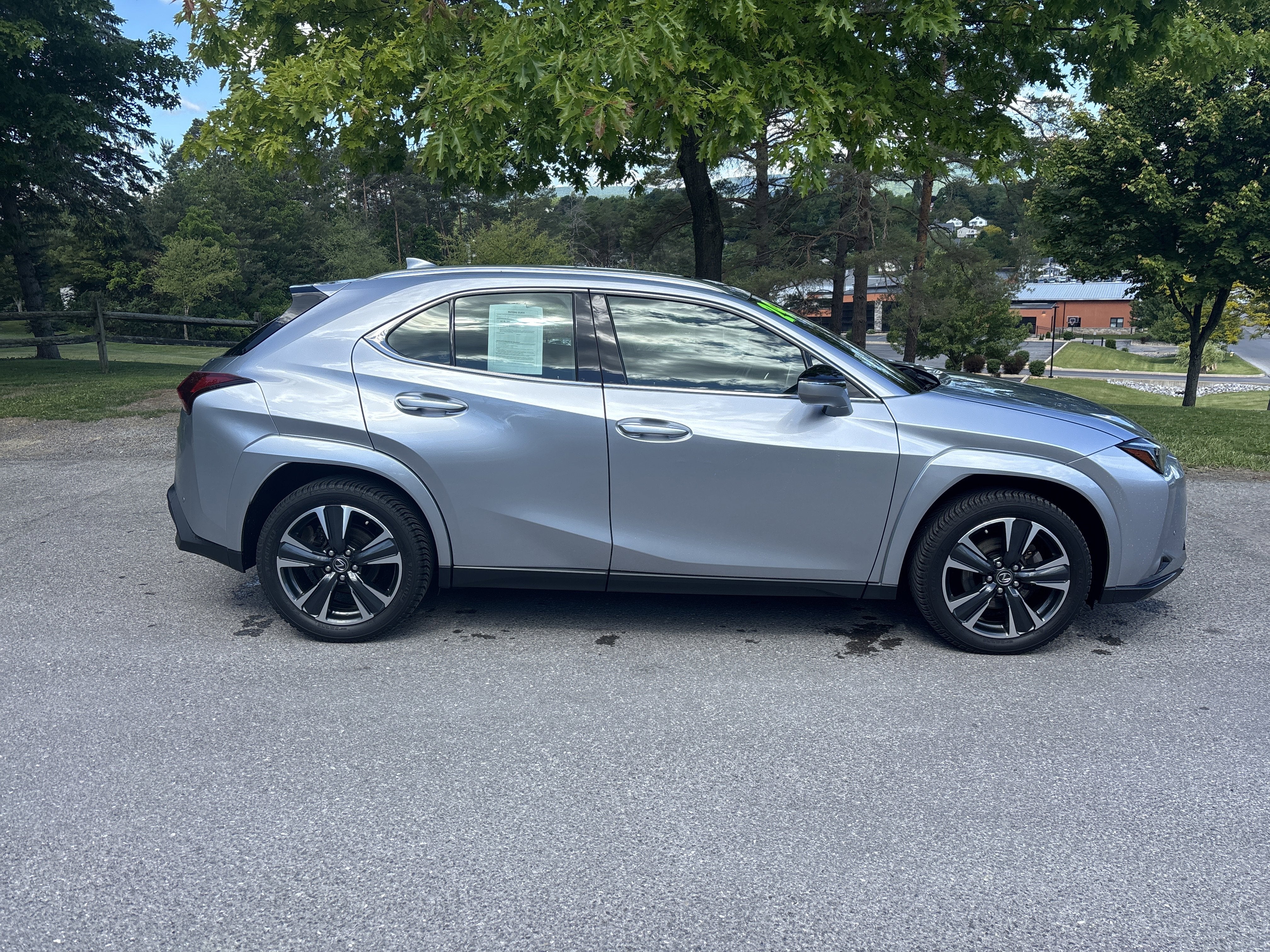 2024 Lexus UX UX 250h Premium