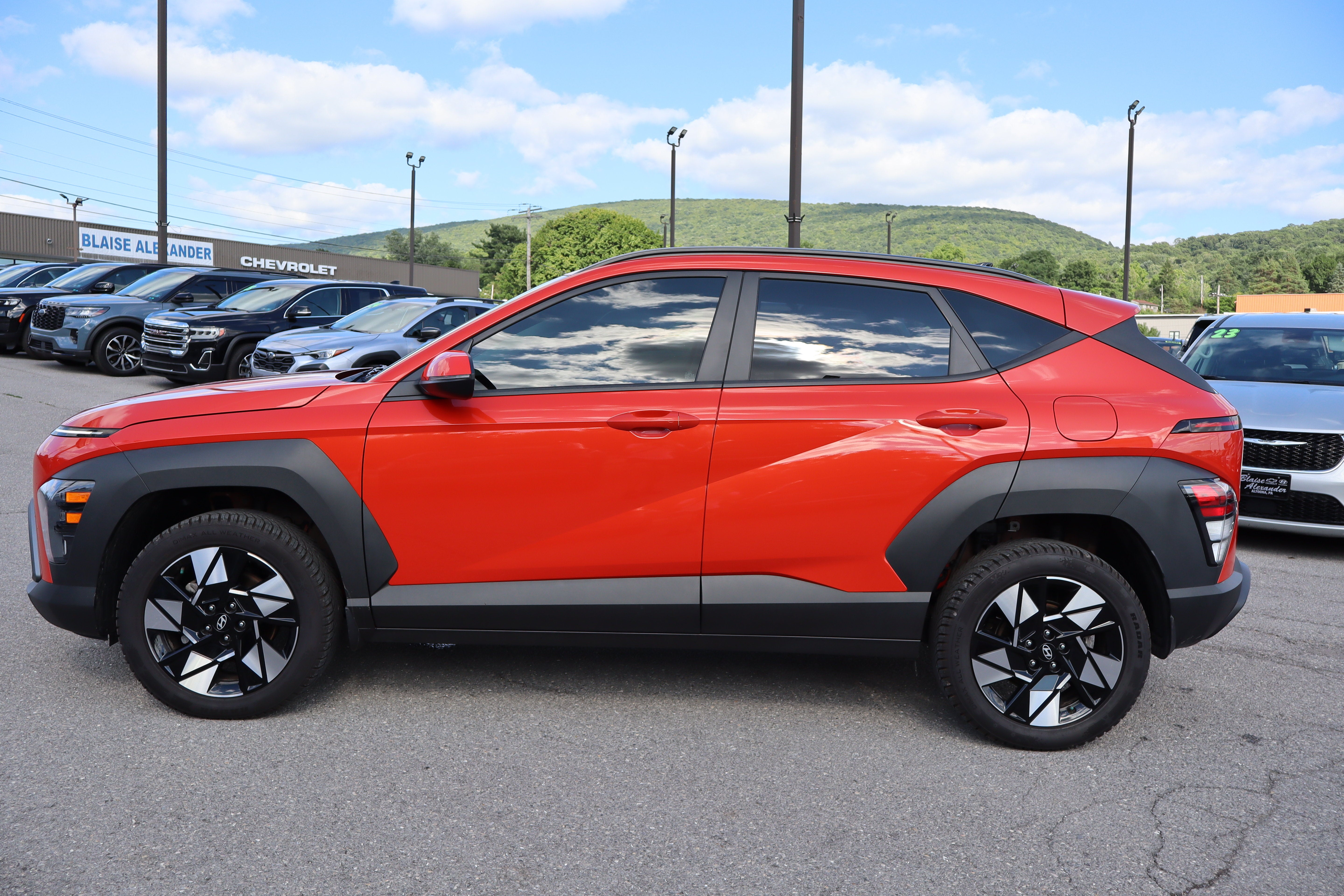 2025 Hyundai Kona SEL Convenience