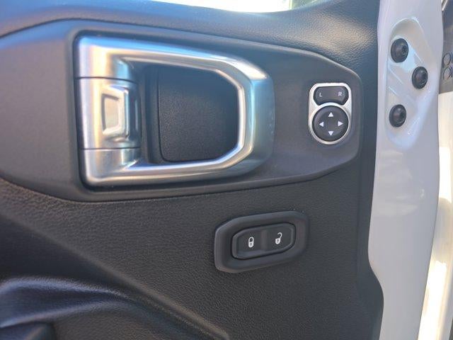 2021 Jeep Gladiator Freedom 4x4 *Ltd Avail*