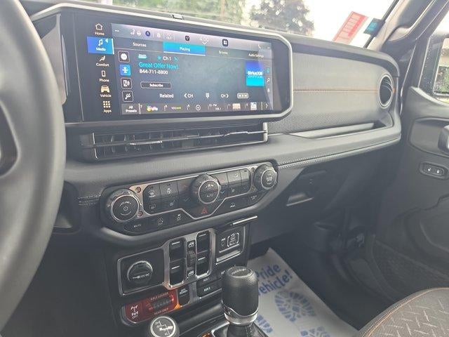 2025 Jeep Gladiator Mojave 4x4