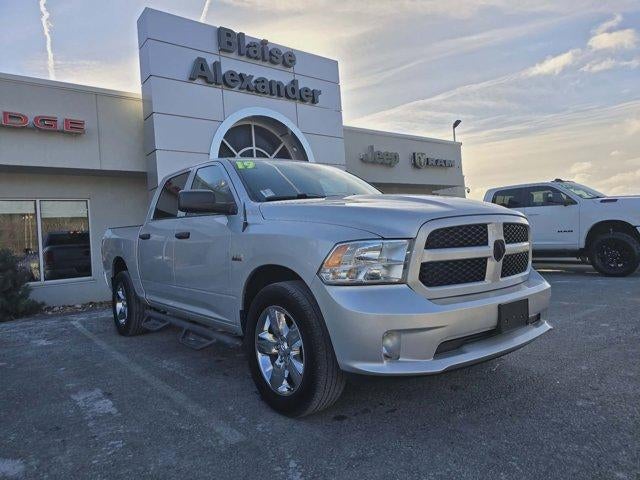 2019 RAM 1500 Classic Express 4x4 Crew Cab 5'7" Box