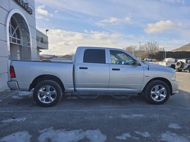 2019 RAM 1500 Classic Express 4x4 Crew Cab 5'7" Box