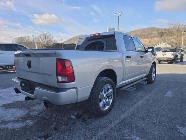 2019 RAM 1500 Classic Express 4x4 Crew Cab 5'7" Box