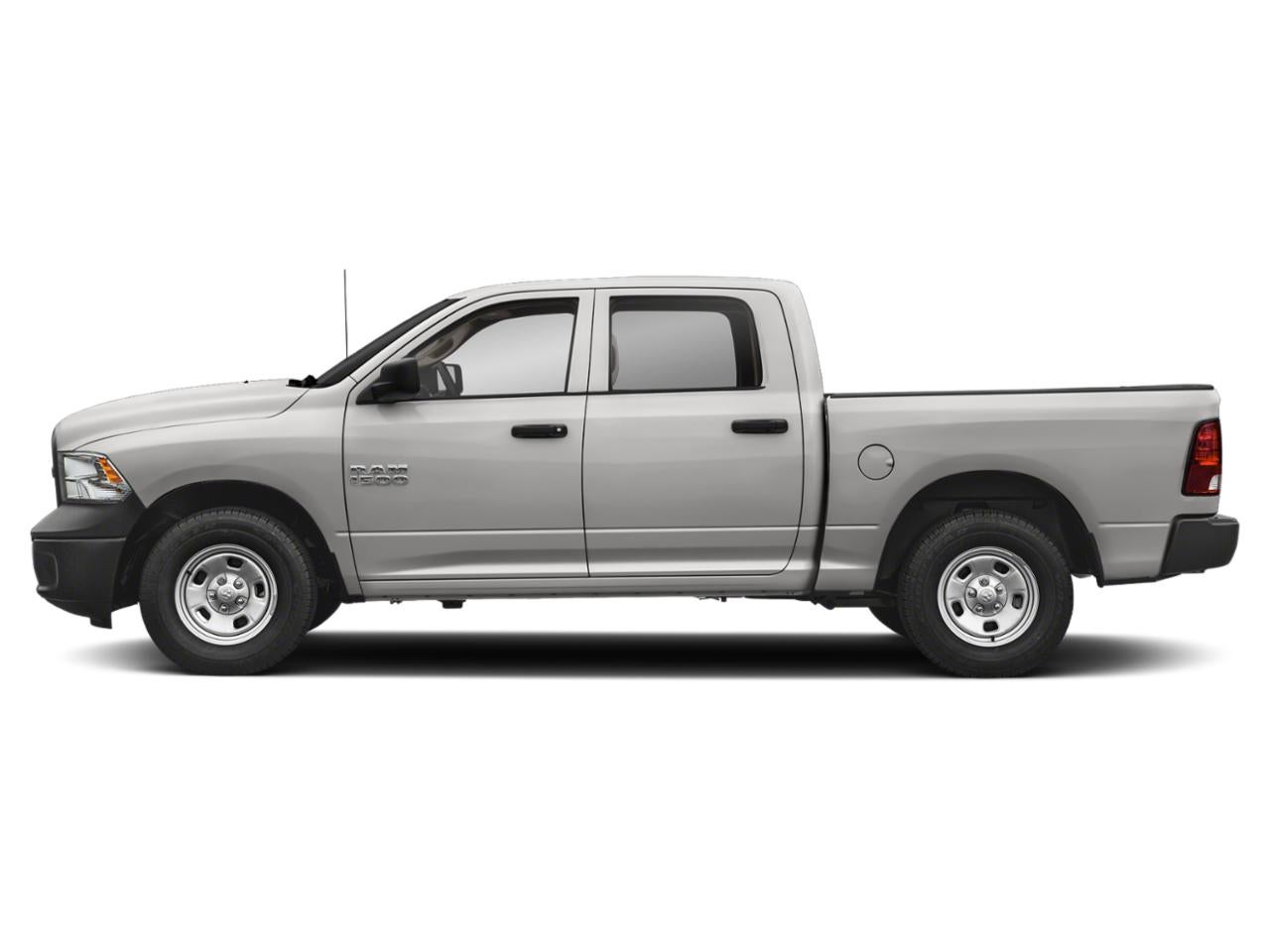 2019 RAM 1500 Classic Express 4x4 Crew Cab 5'7" Box
