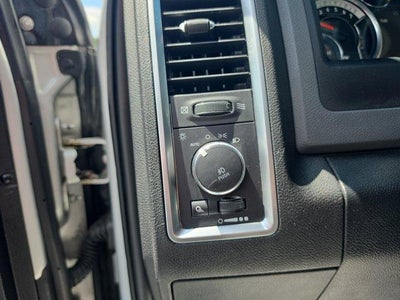 2017 RAM 1500 Lone Star 4x4 Crew Cab 5'7" Box