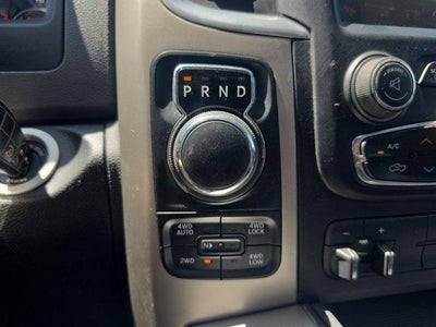 2017 RAM 1500 Lone Star 4x4 Crew Cab 5'7" Box