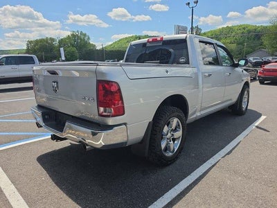 2017 RAM 1500 Lone Star 4x4 Crew Cab 5'7" Box