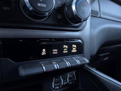 2021 RAM 1500 Big Horn 4x4 Crew Cab 5'7" Box
